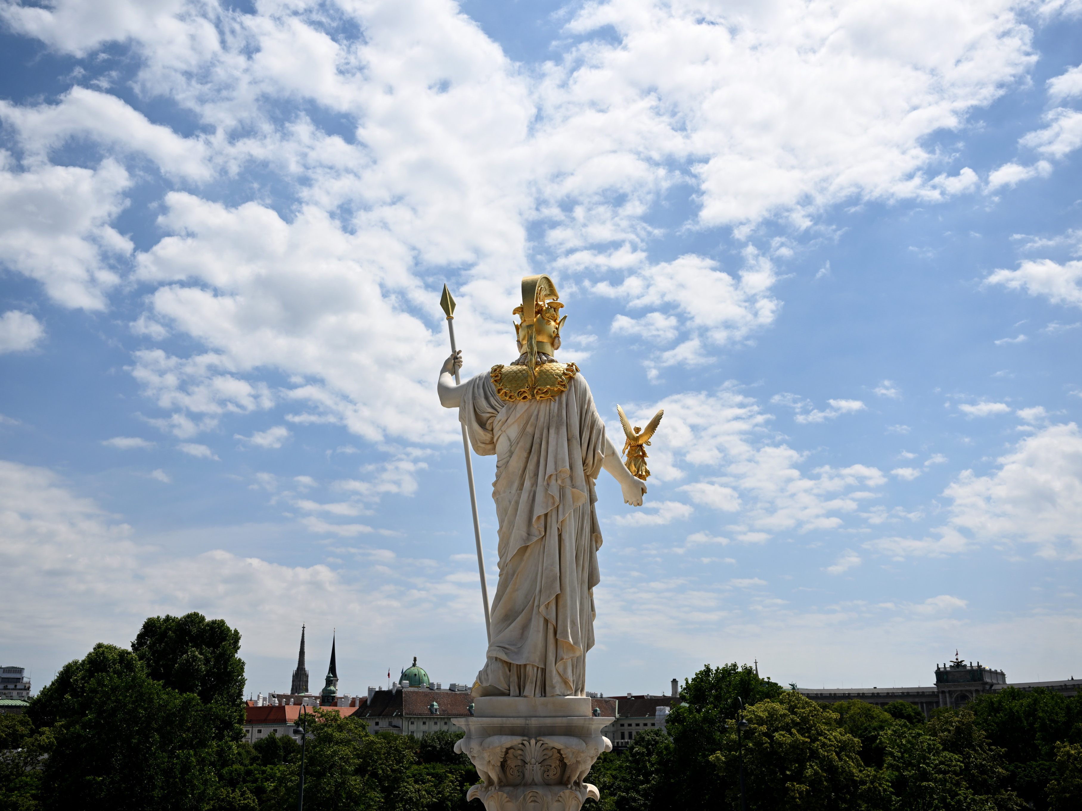 In der Parlamentsdirektion kam es zu einer Panne. In der Parlamentsdirektion kam es zu einer Panne.