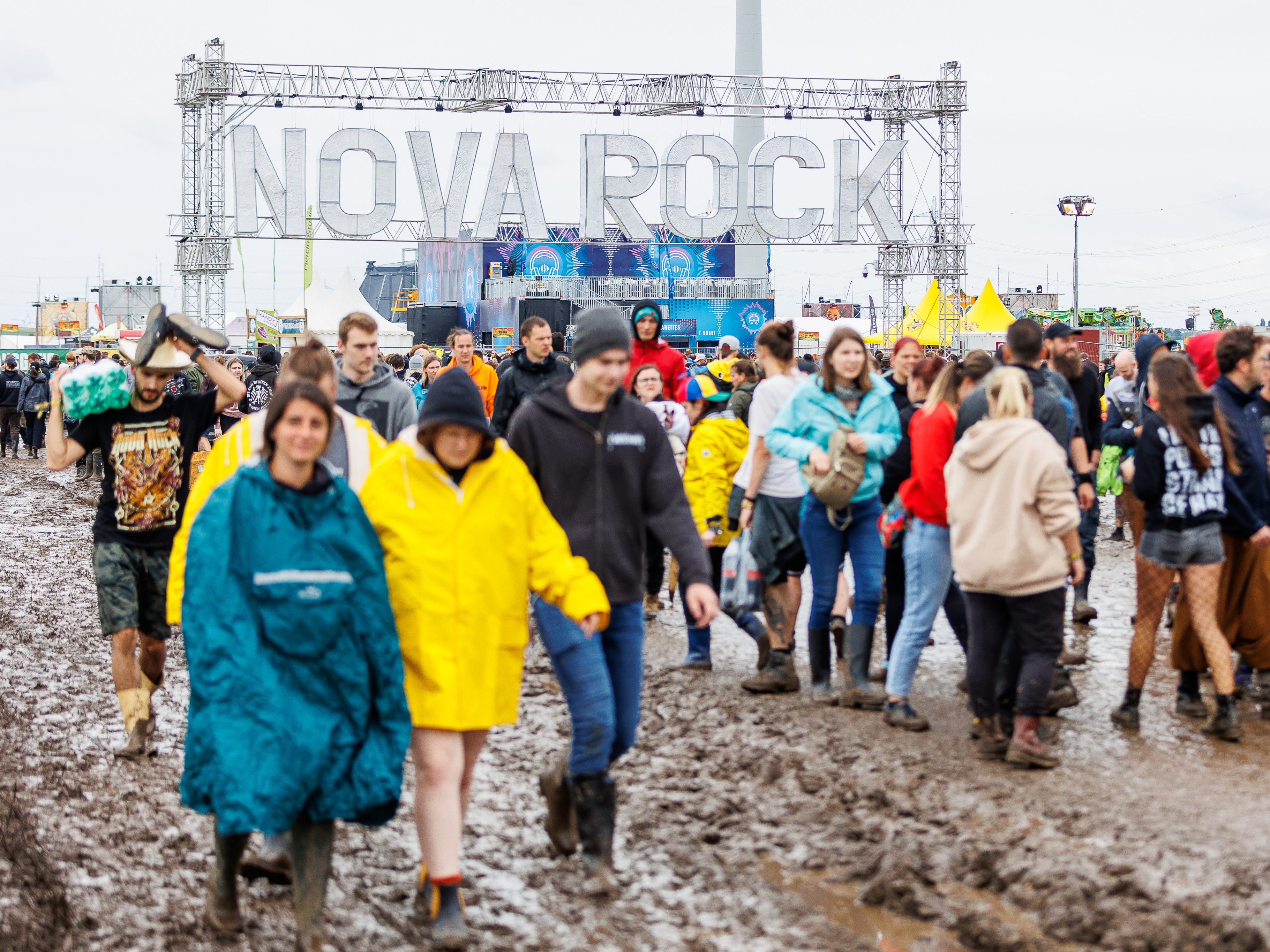 Der Nova Rock-Veranstalter kann die Wut der Festivalbesucher nachvollziehen. Der Nova Rock-Veranstalter kann die Wut der Festivalbesucher nachvollziehen.