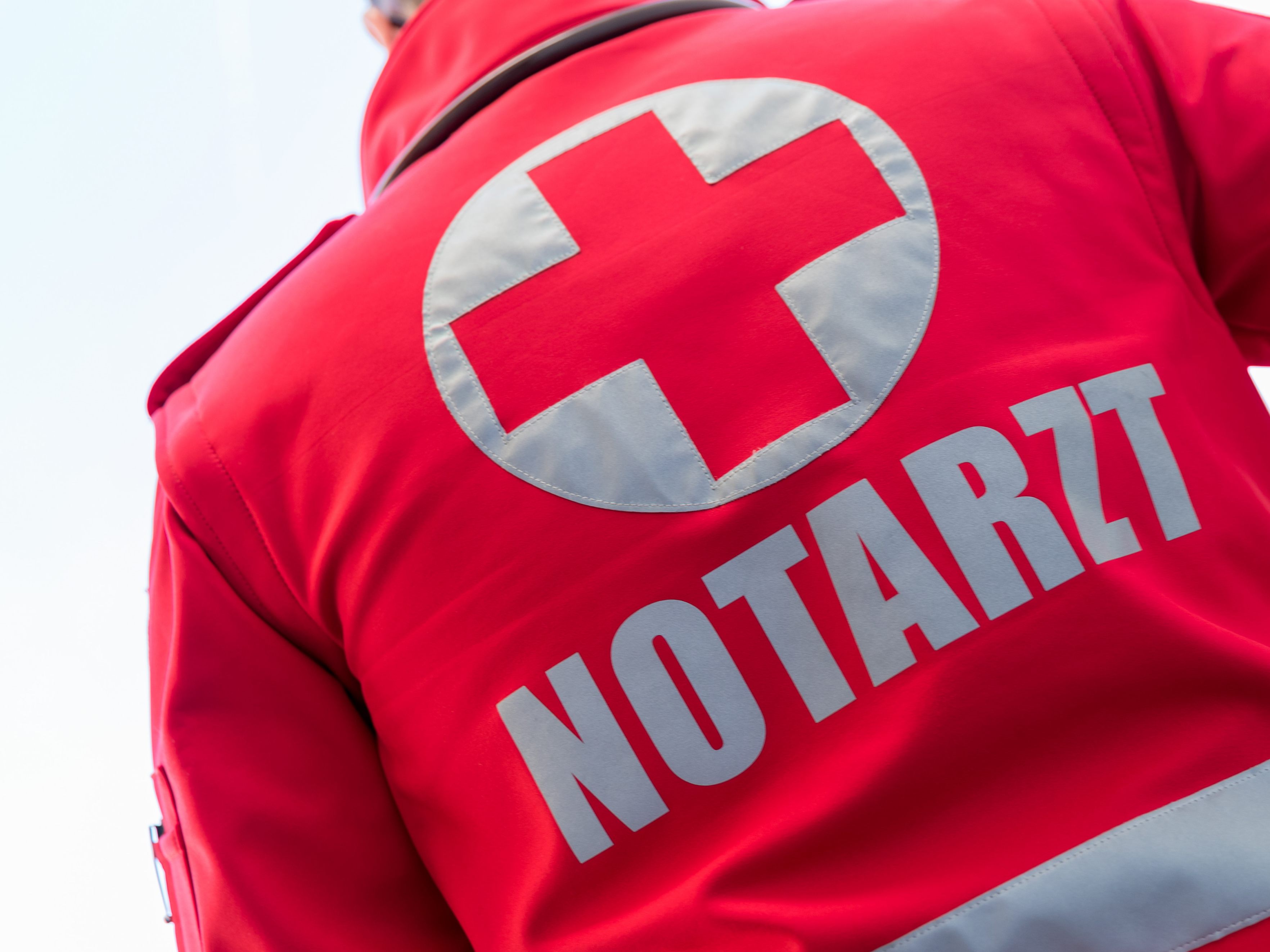 Eine Dreijährige wurde am Mittwochabend bei einem Traktorunfall getötet. Eine Dreijährige wurde am Mittwochabend bei einem Traktorunfall getötet.