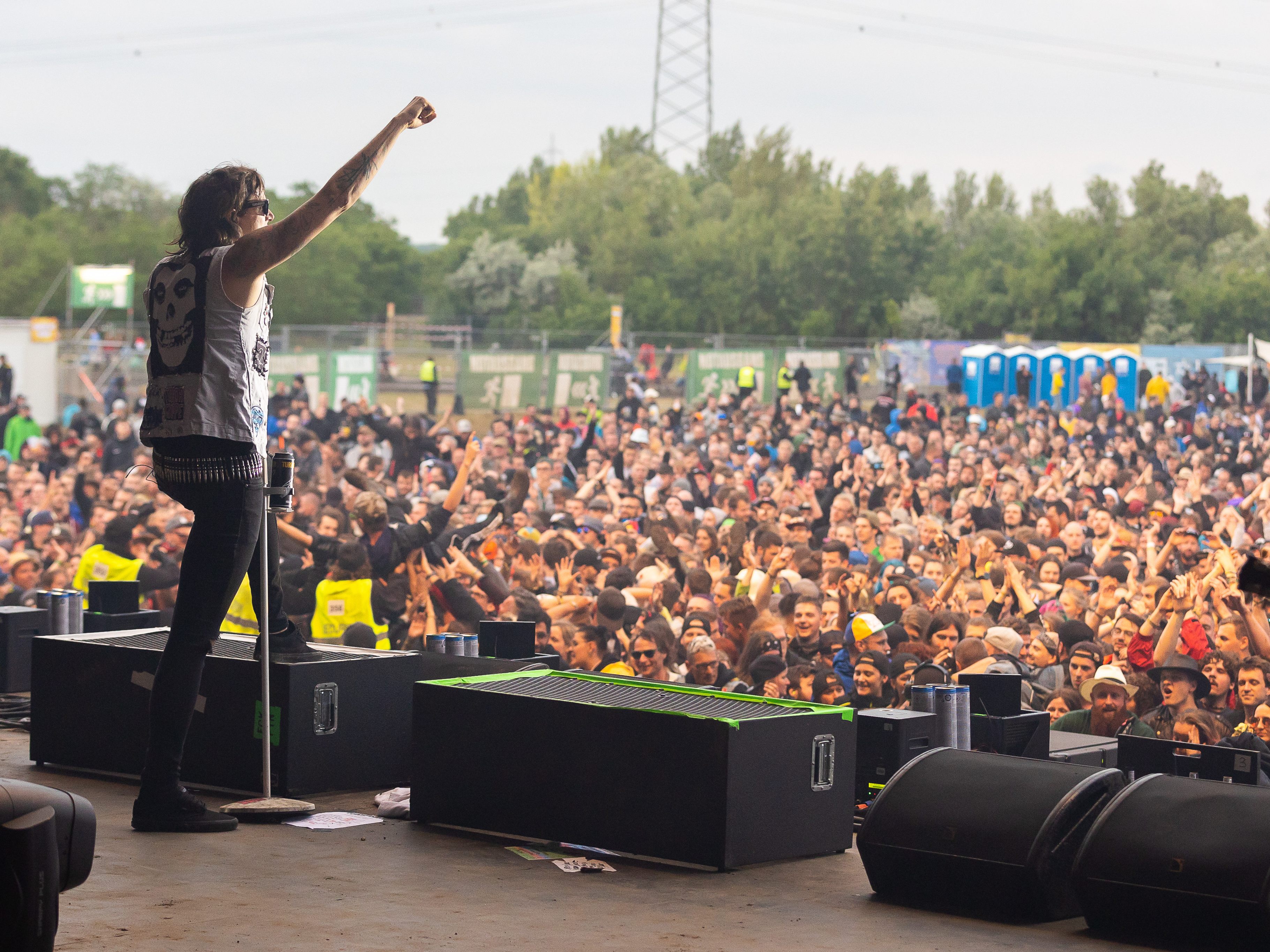 Marco Pogo war am ersten Tag des Nova Rock Festivals 2022 zu sehen. Marco Pogo war am ersten Tag des Nova Rock Festivals 2022 zu sehen.