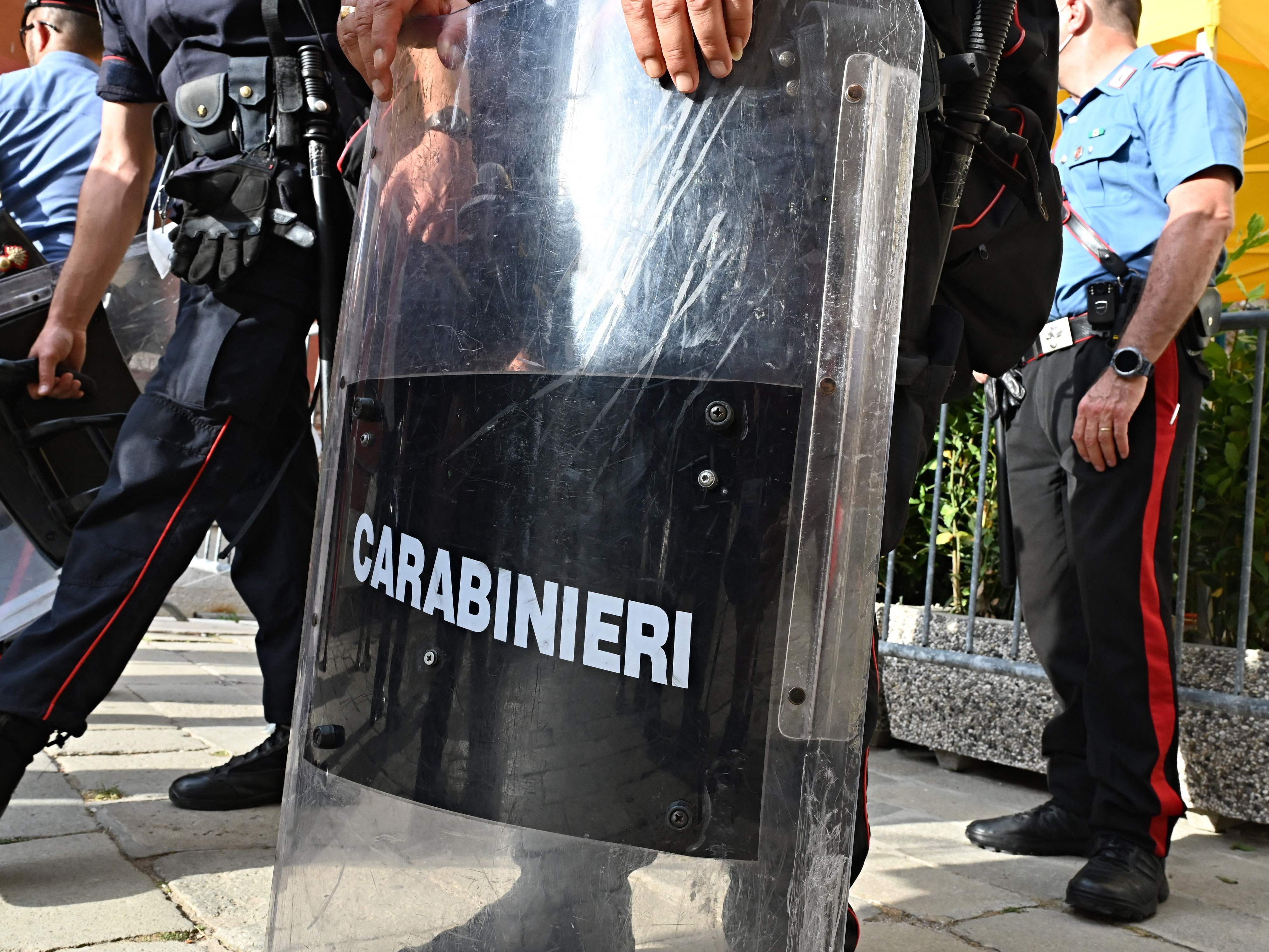 Die Ausschreitungen in Peschiere del Garda haben vier Anzeigen nach sich gezogen.
