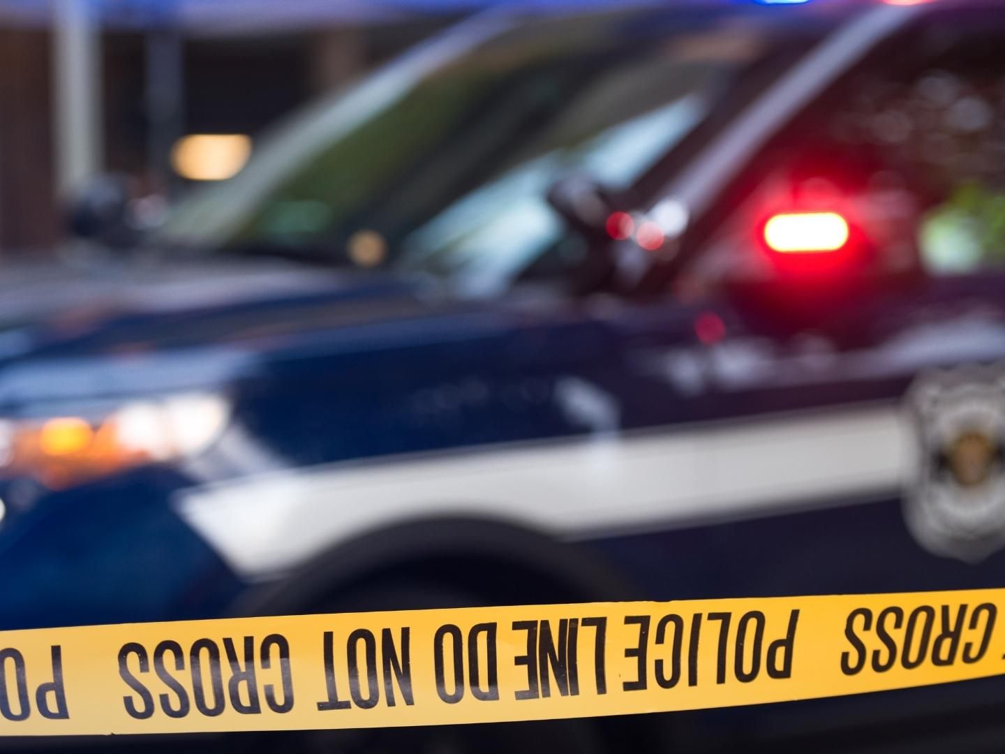 Ein zweijähriger Bub hat in den USA seinen Vater mit einer ungesicherten Waffe im Haus der Familie erschossen. Ein zweijähriger Bub hat in den USA seinen Vater mit einer ungesicherten Waffe im Haus der Familie erschossen.
