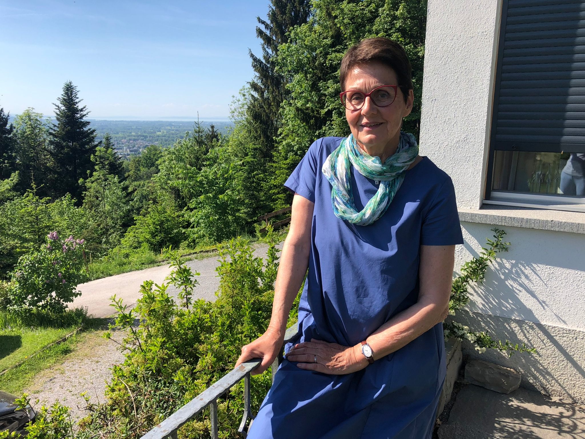 Für Beate Hartmann bedeutet es Glück, da zu leben, wo andere Urlaub machen.