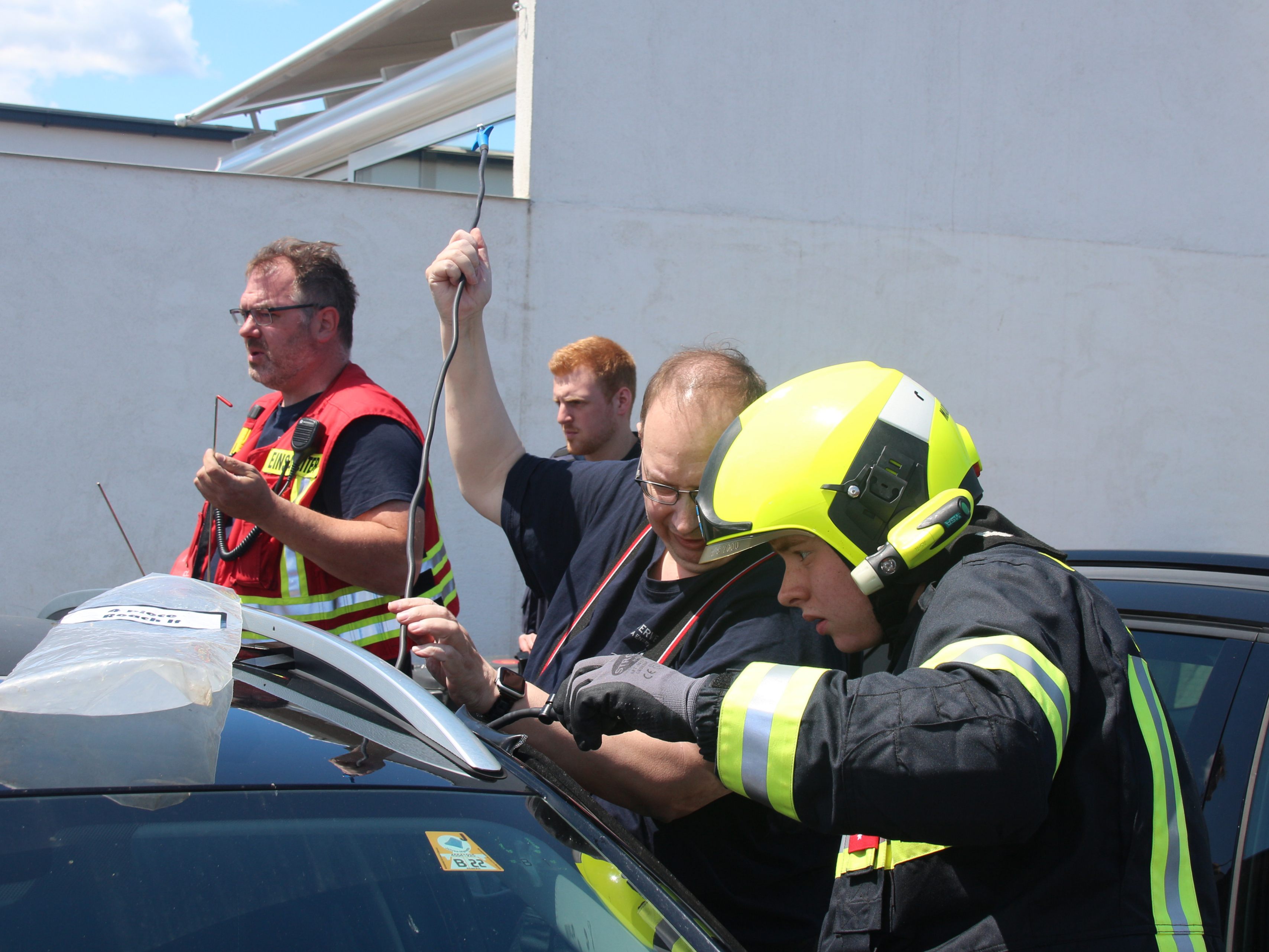 Ein Kleinkind wurde aus einem versperrtem Pkw in Maria Enzersdorf befreit.