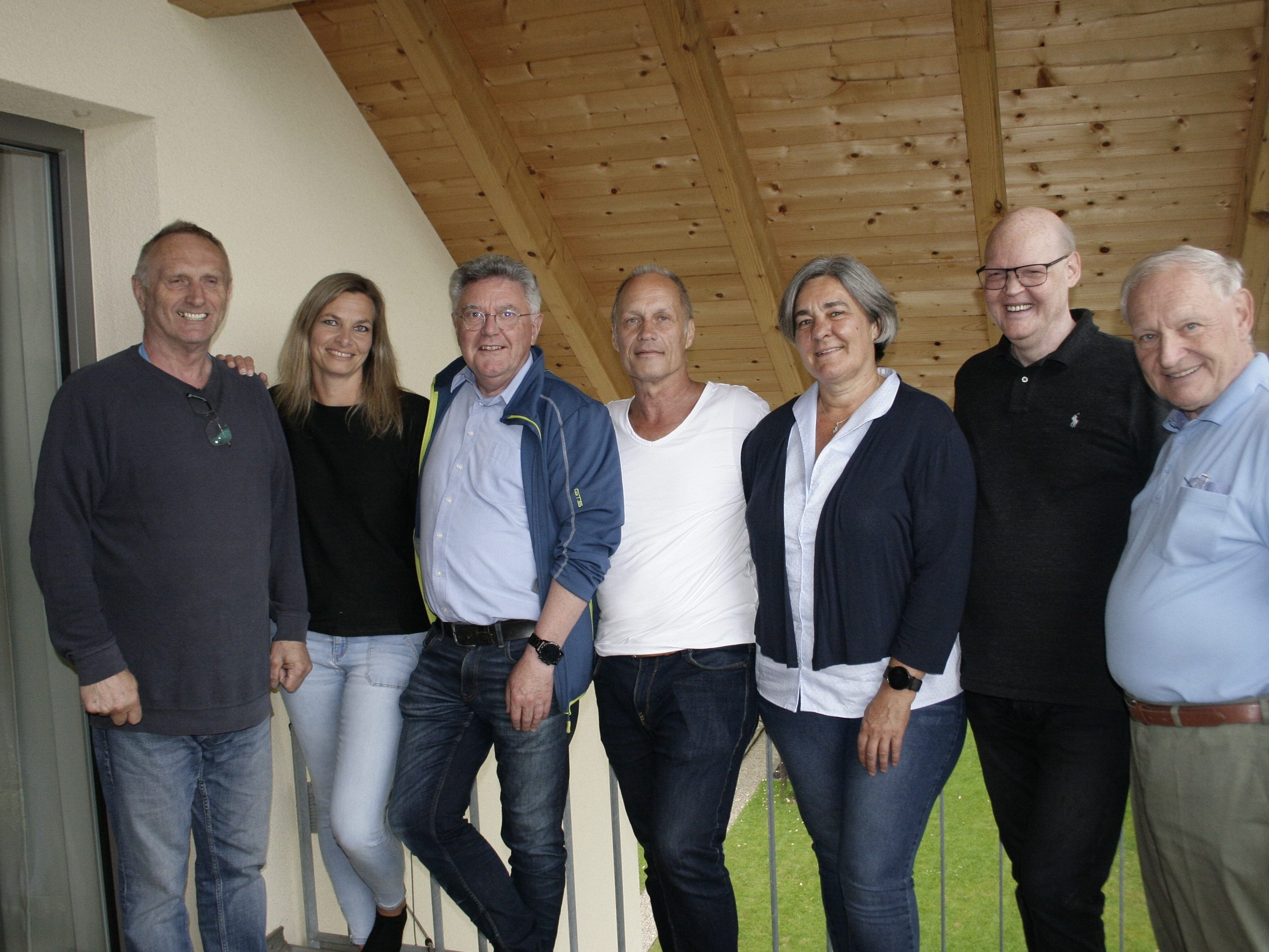 Verein Neuanfang: Peter Ammann, Miriam Bucher,  Erich Vonbank, Silvester Inkert, Doris Reich, Andreas Haderer und Johann Lederle (v.l.).
