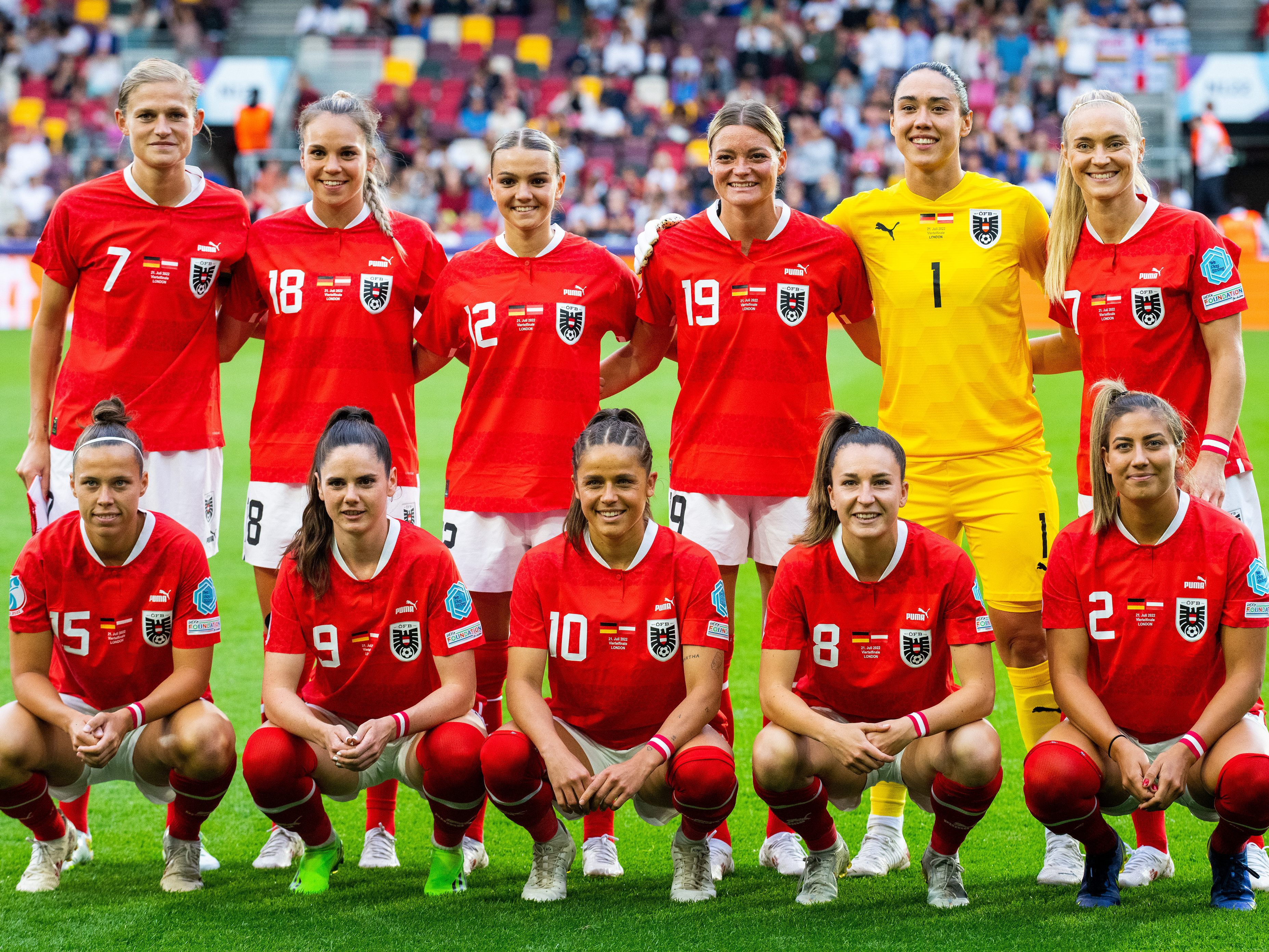 Österreichs Frauen-Fußball-Nationalteam darf sich nach dem EM-Aus über einen Empfang am Flughafen Wien-Schwechat freuen.