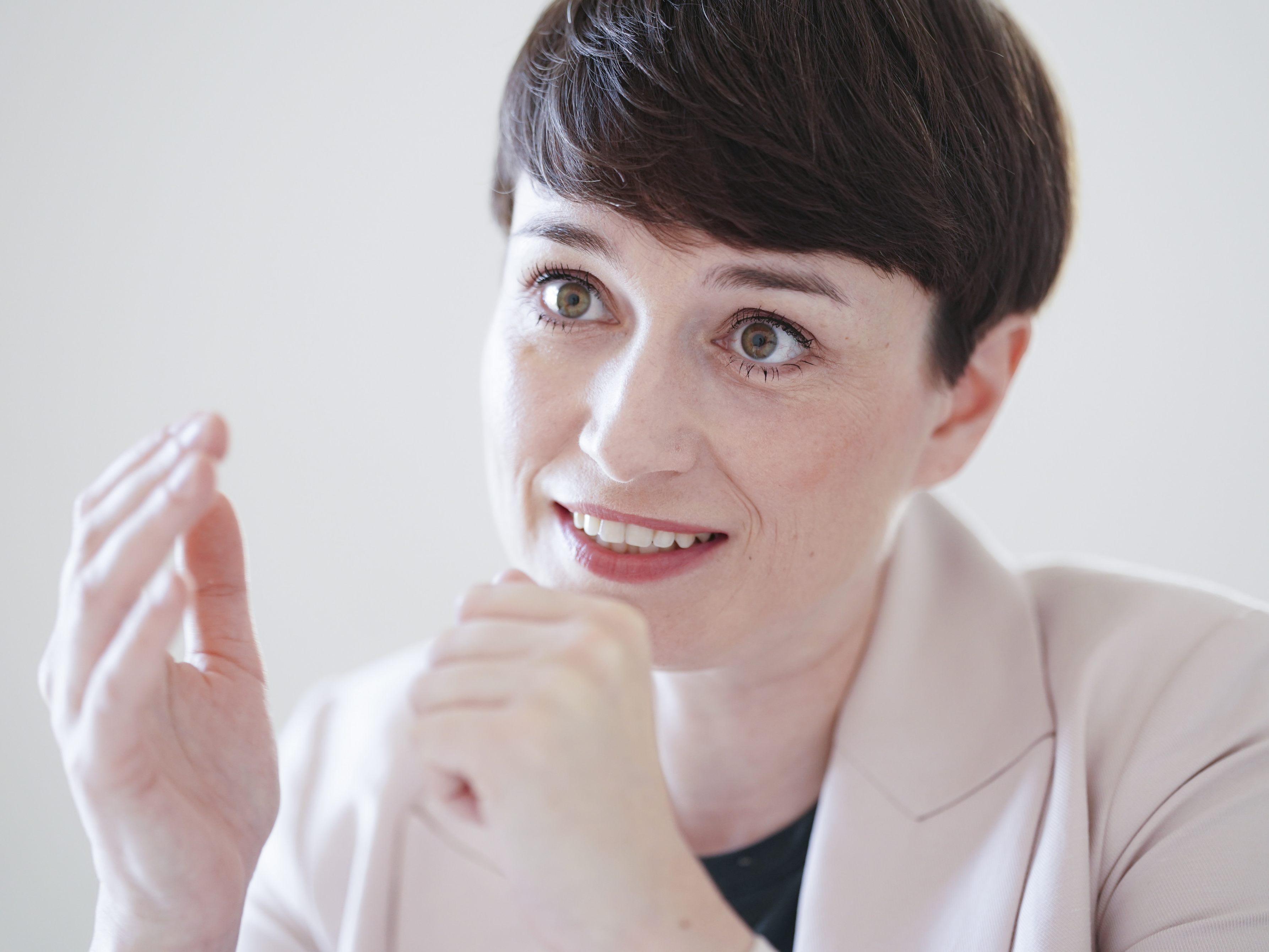 Die Grüne Klubobfrau Sigrid Maurer kritisierte die SPÖ im Interview scharf.