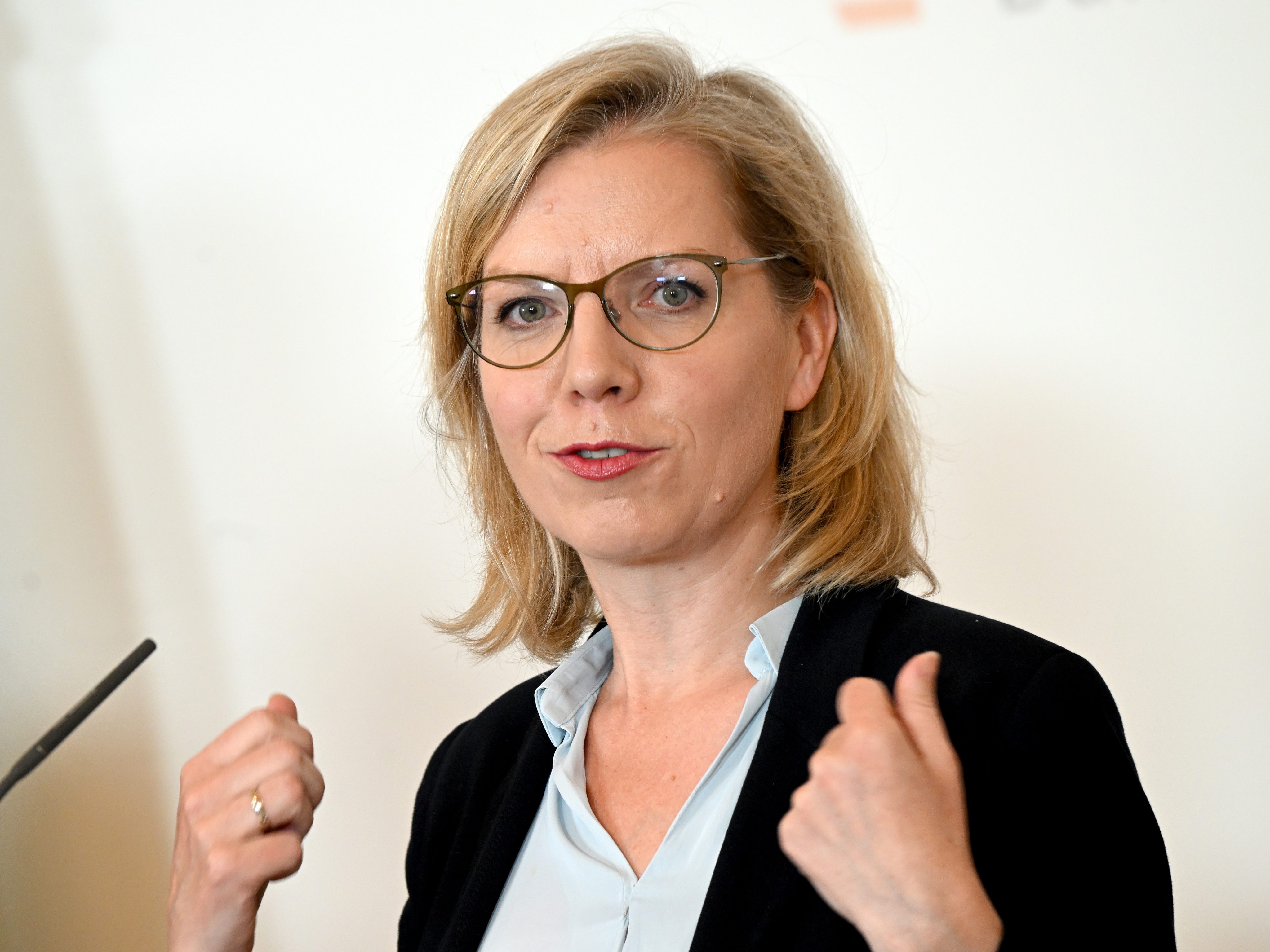 LIVE-Stream zur Pressekonferenz. LIVE-Stream zur Pressekonferenz.