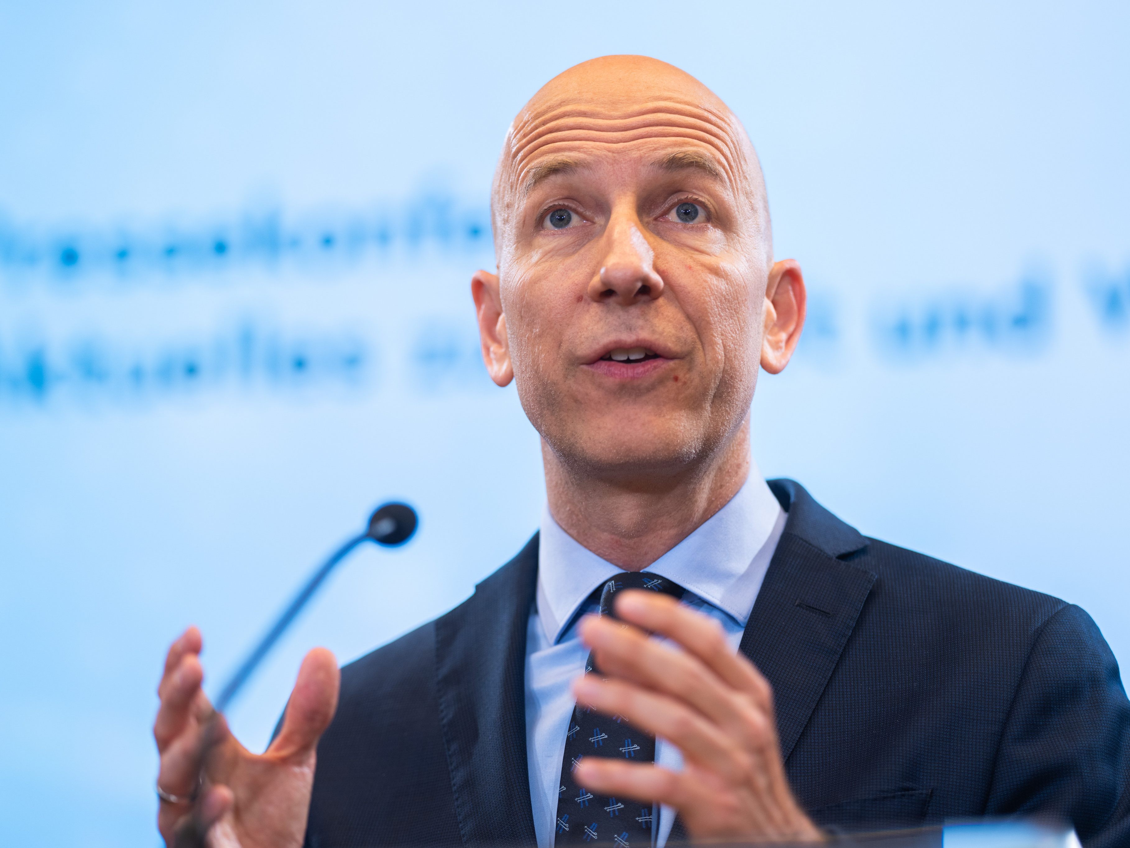 Wirtschaftsminister Martin Kocher ruft mit "Startup-Rat" eine neues Gremium ins Leben.