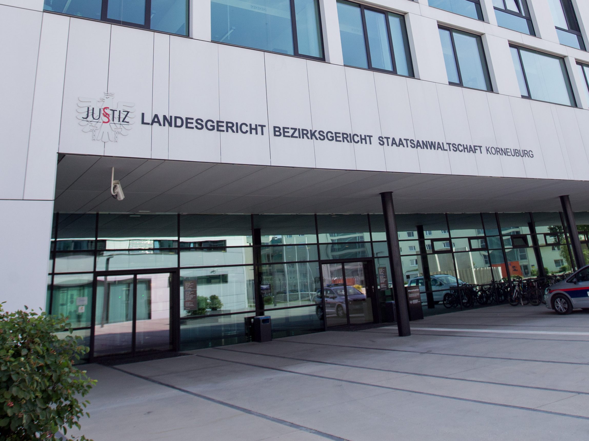 Am Landesgericht Korneuburg muss sich im August ein 18-Jähriger wegen dem Drogentod einer 14-Jährigen verantworten Am Landesgericht Korneuburg muss sich im August ein 18-Jähriger wegen dem Drogentod einer 14-Jährigen verantworten