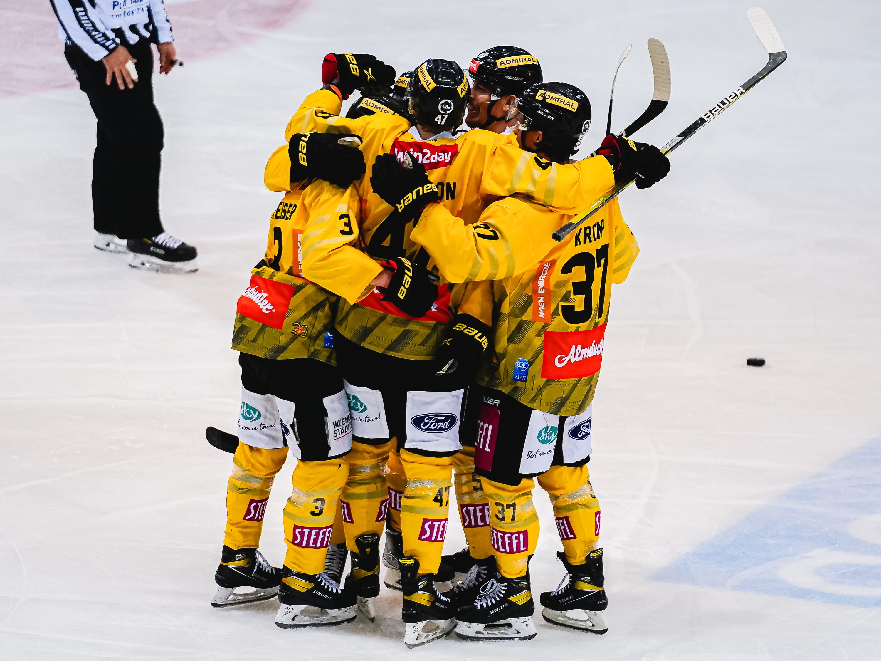 Die Vienna Capitals lösten den Vertrag mit dem US-Verteidiger Auk auf.