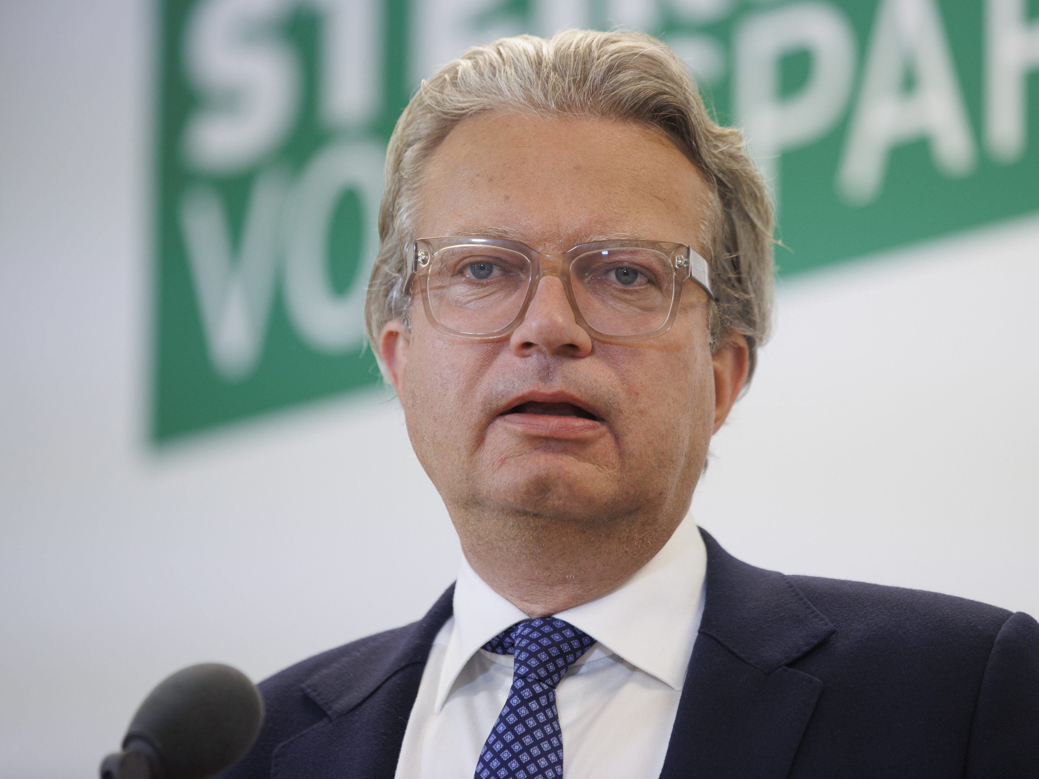 Christopher Drexler spricht sich gegen ein Festhalten an Dogmen bei der Strompreisdeckelung aus.