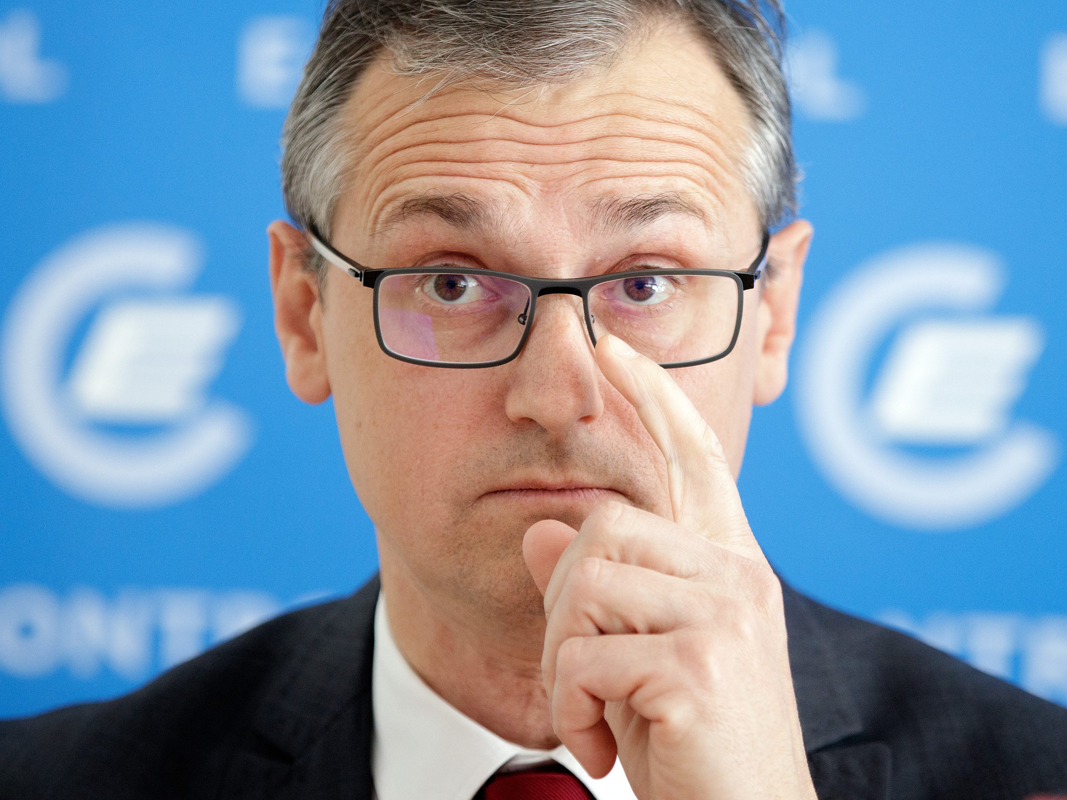 Der E-Control-Chef spricht sich für ein europäisches Vorgehen bei Preisdeckeln aus. Der E-Control-Chef spricht sich für ein europäisches Vorgehen bei Preisdeckeln aus.