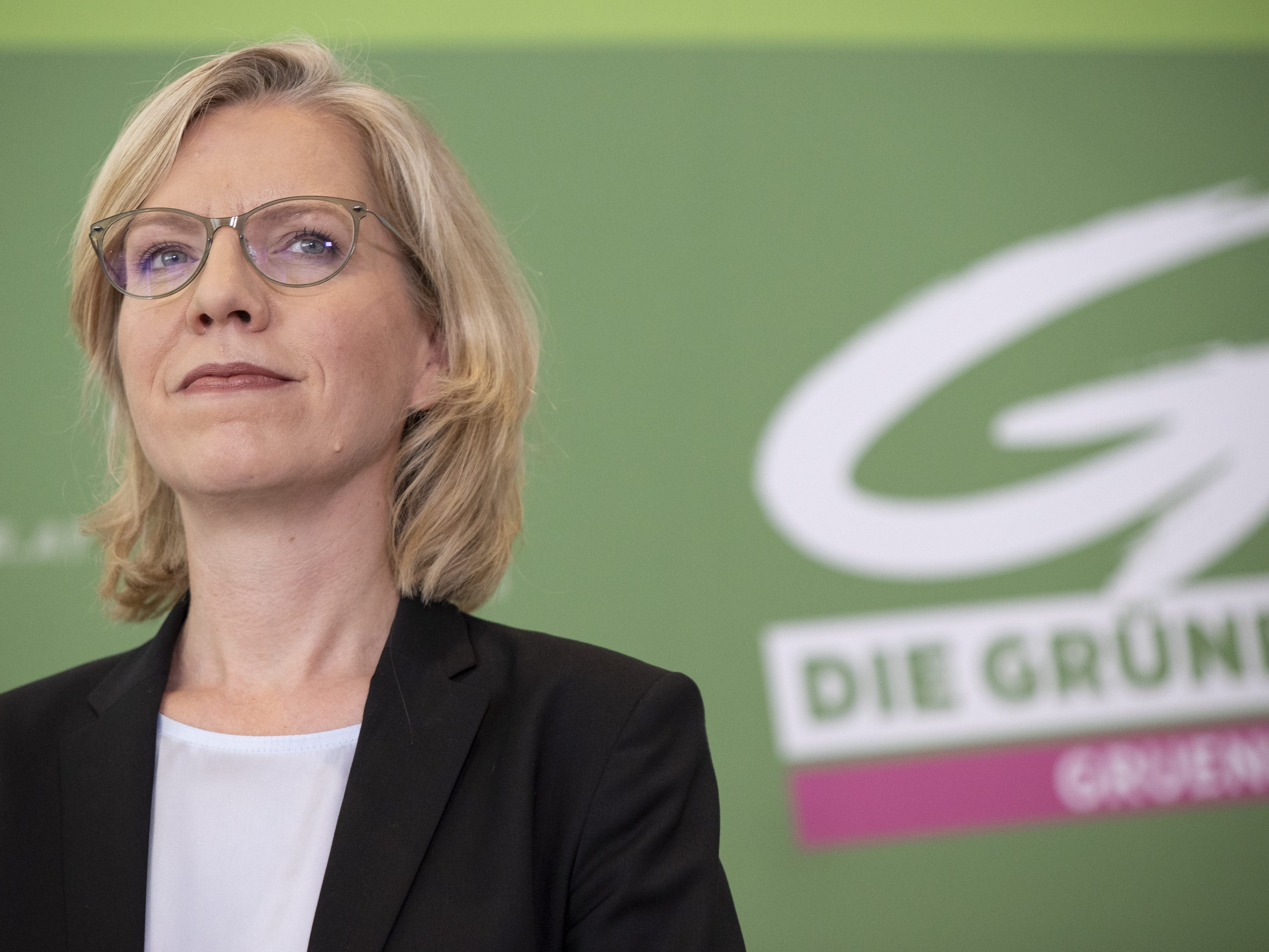 Die Regierung berät über die gesunkenen Gas-Einspeicherungen, Leonore Gewessler sieht engmaschige Überwachung vor. Die Regierung berät über die gesunkenen Gas-Einspeicherungen, Leonore Gewessler sieht engmaschige Überwachung vor.