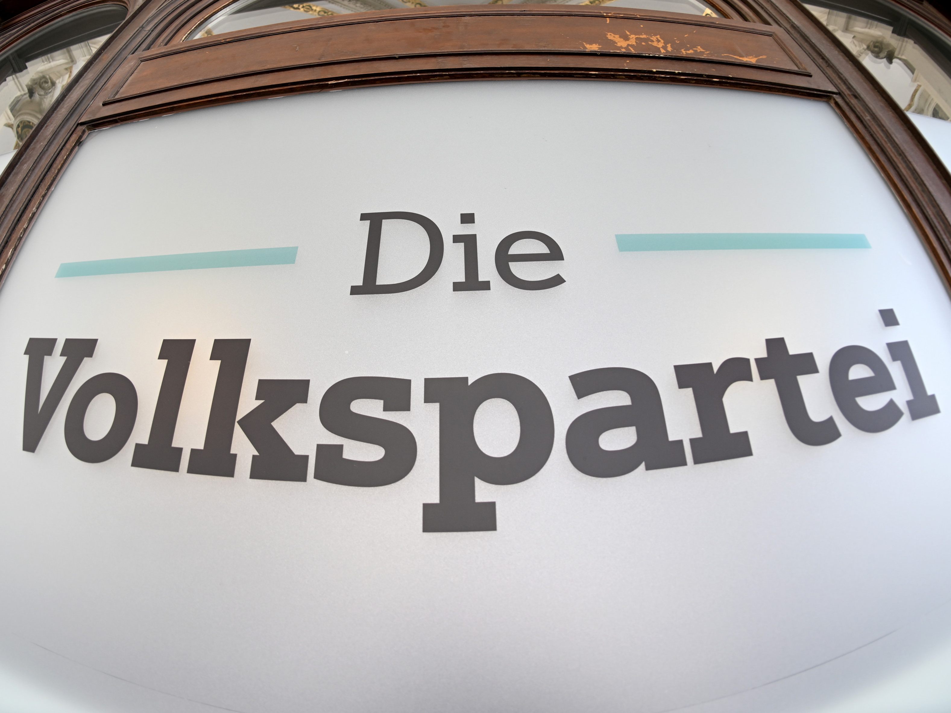 ÖVP: Ärger über "rote Scheinheiligkeit". ÖVP: Ärger über "rote Scheinheiligkeit".