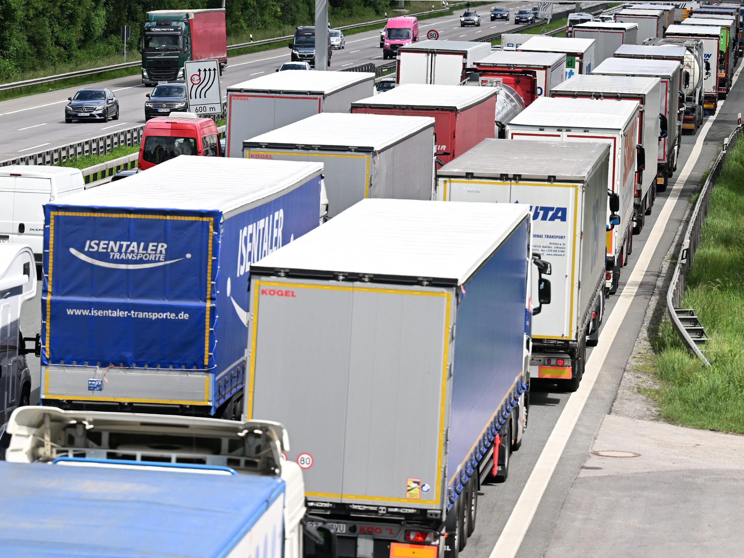 Die Transporteure beklagen unfairen Wettbewerb durch Kabotage Die Transporteure beklagen unfairen Wettbewerb durch Kabotage