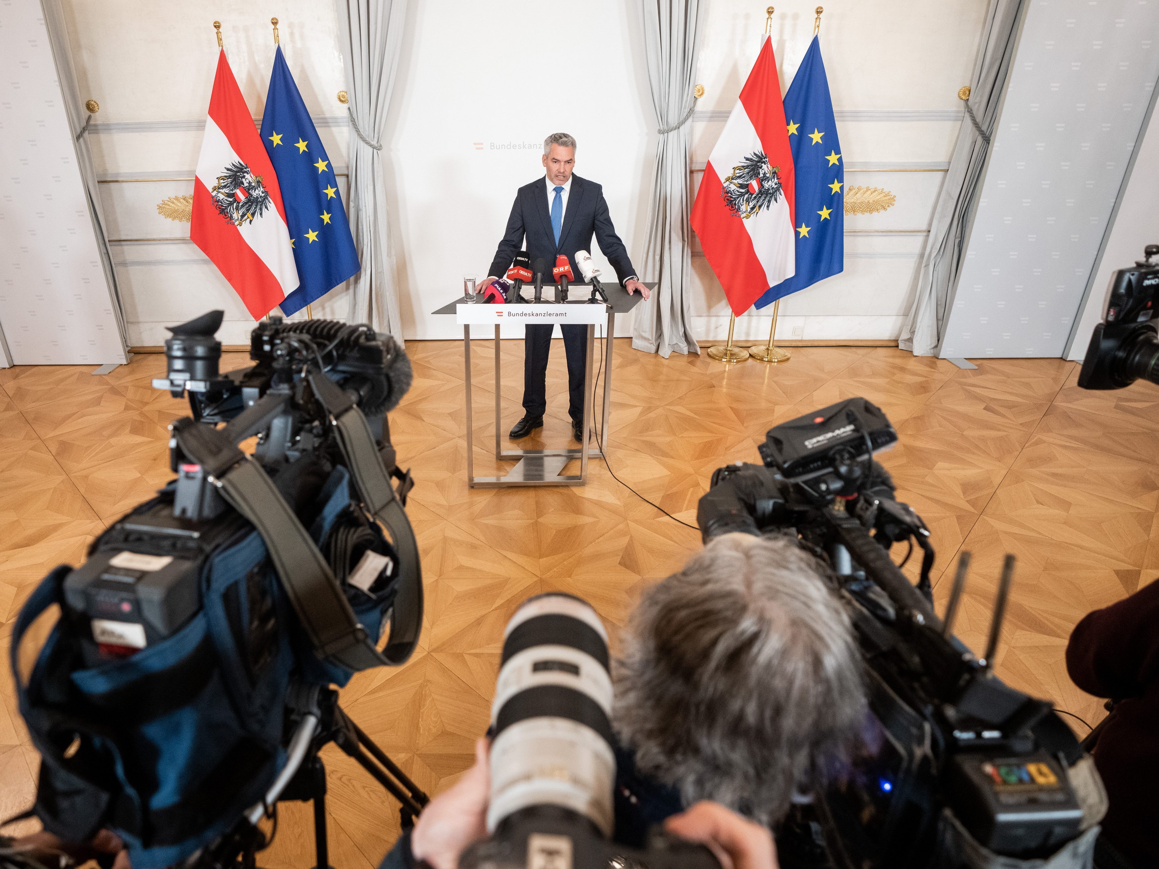 Cobra-Affäre - Beamte aus Cobra ausgeschieden Cobra-Affäre - Beamte aus Cobra ausgeschieden