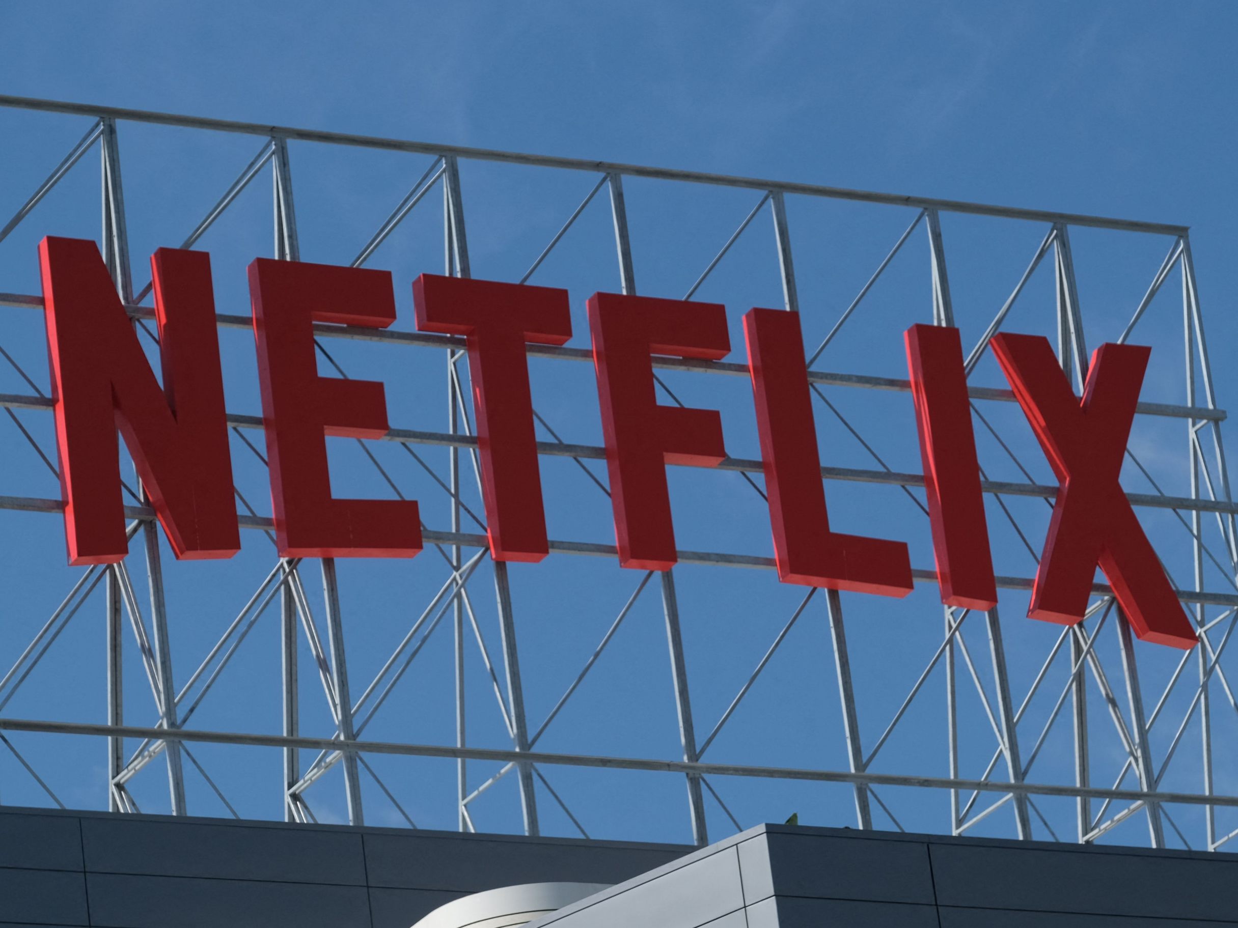 Netflix produziert jährlich unzählige Serien und Filme.