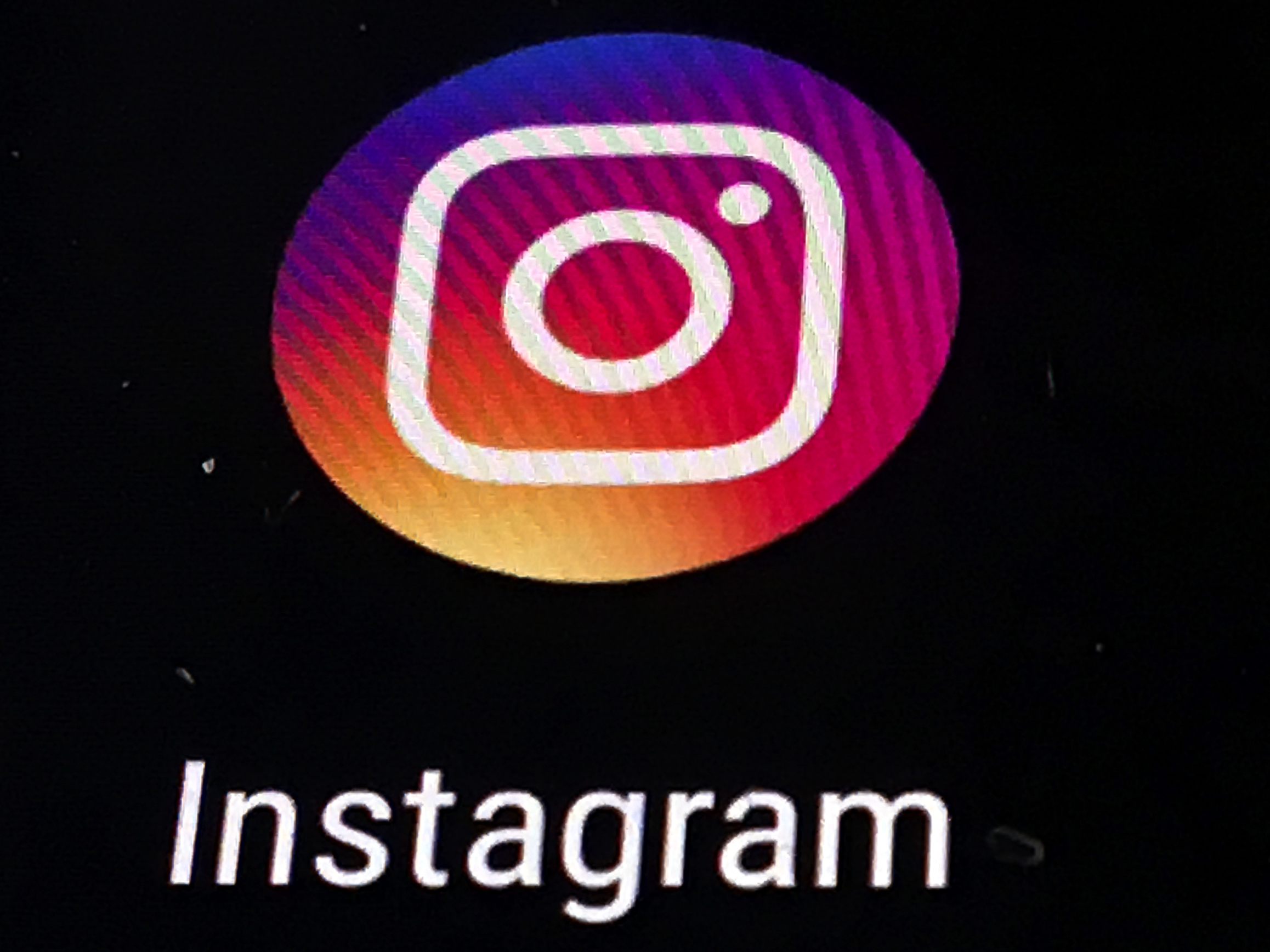 Instagram stellt nach der Kritik von Nutzern Funktionen ein. Instagram stellt nach der Kritik von Nutzern Funktionen ein.