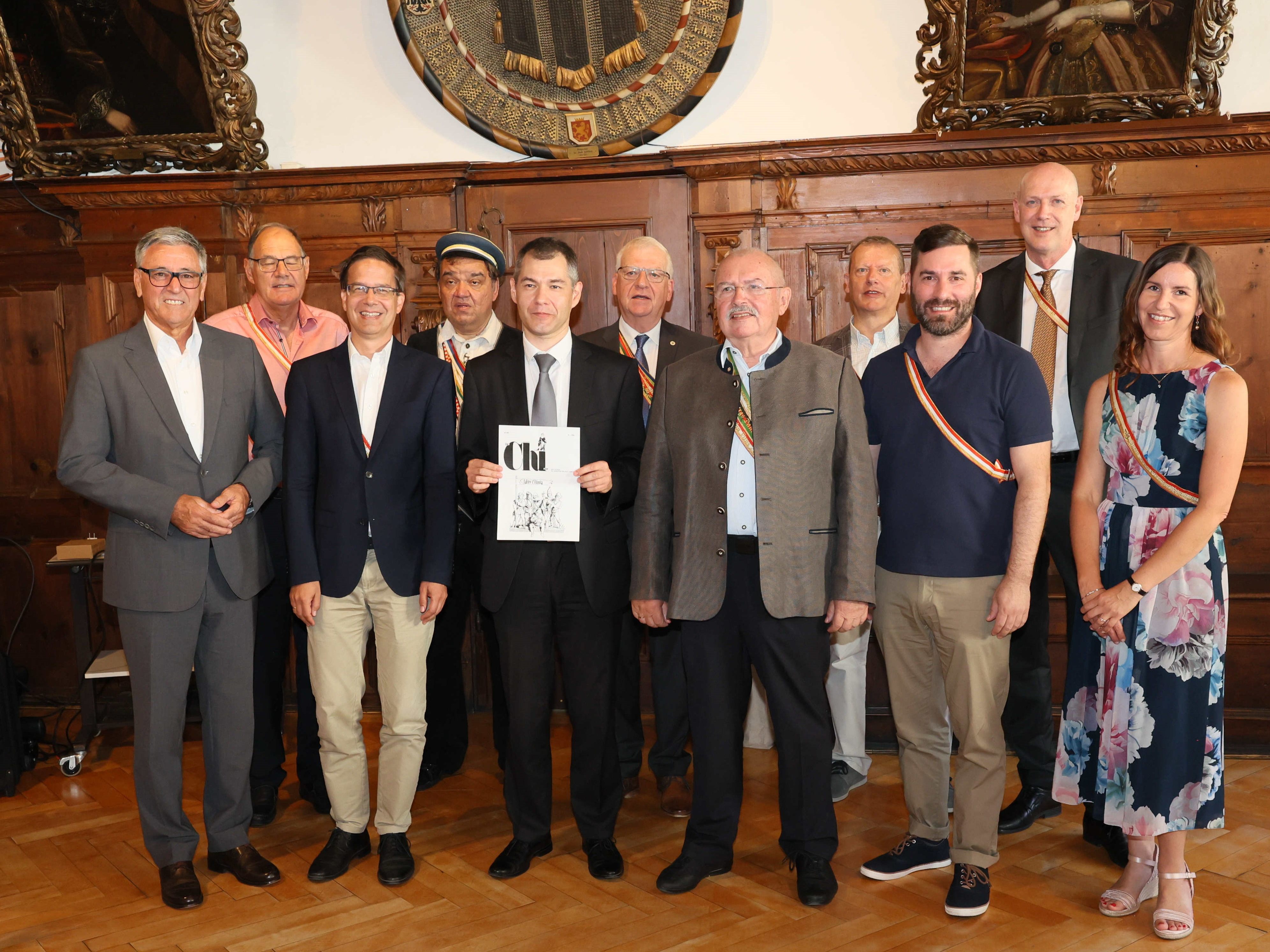Bürgermeister Wolfgang Matt mit den Clu-Chefredakteuren Wolfgang Jenny, Robert Kert, Michael Mittelstaedt, Emanuel Lampert., Wolfgang Türtscher, Rudolf Öller, Arno Meusburger, Martin Häusle, Ulrich Nachbaur sowie Clu-Geschäftsführerin Tanja Handle Bürgermeister Wolfgang Matt mit den Clu-Chefredakteuren Wolfgang Jenny, Robert Kert, Michael Mittelstaedt, Emanuel Lampert., Wolfgang Türtscher, Rudolf Öller, Arno Meusburger, Martin Häusle, Ulrich Nachbaur sowie Clu-Geschäftsführerin Tanja Handle