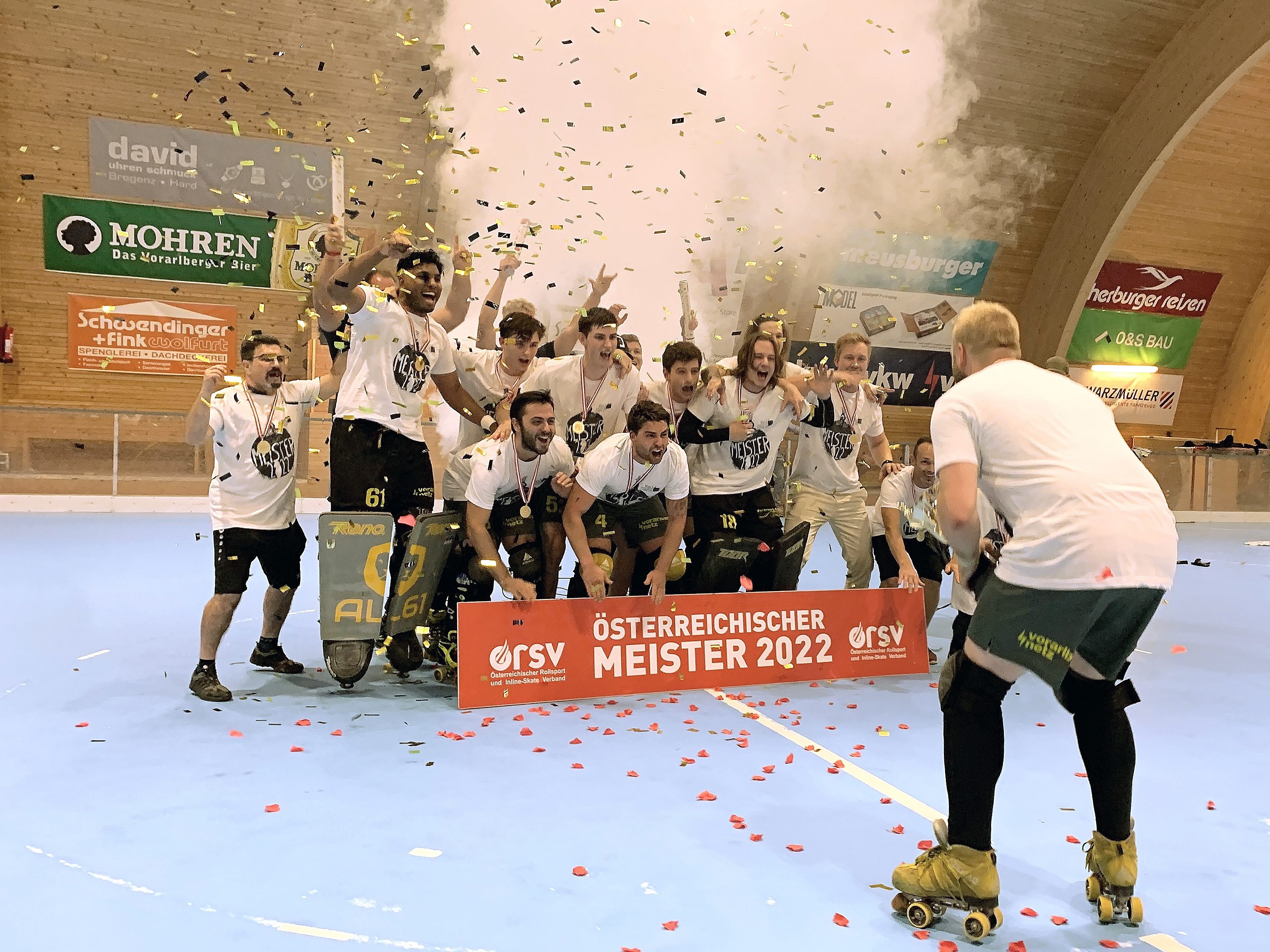 Der Jubel nach dem Meisterschaftssieg kannte beim RHC Dornbirn keine Grenzen. Der Jubel nach dem Meisterschaftssieg kannte beim RHC Dornbirn keine Grenzen.