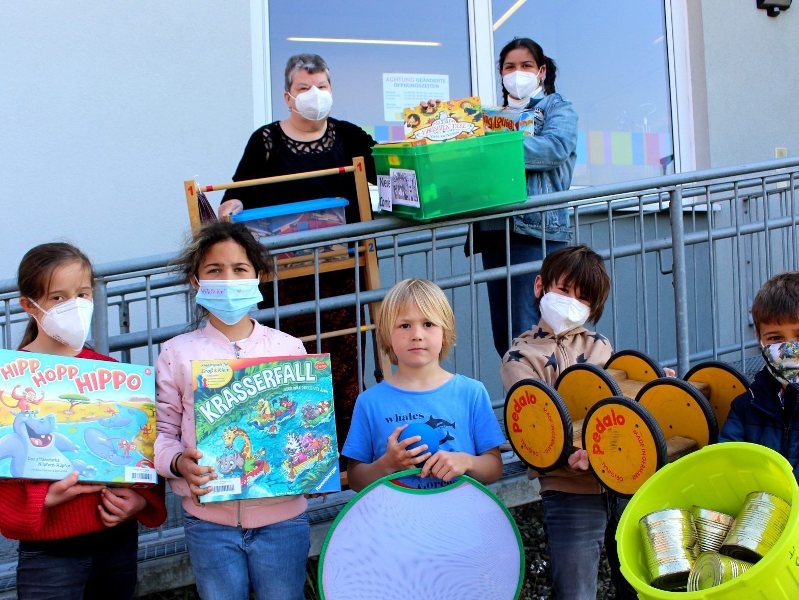 Aktion Lesesommer 2022: Freizeitspaß mit Büchern und Spielen aus der „Bücherei-Spielothek“ im Lochauer Schulzentrum für Klein und Groß! Aktion Lesesommer 2022: Freizeitspaß mit Büchern und Spielen aus der „Bücherei-Spielothek“ im Lochauer Schulzentrum für Klein und Groß!