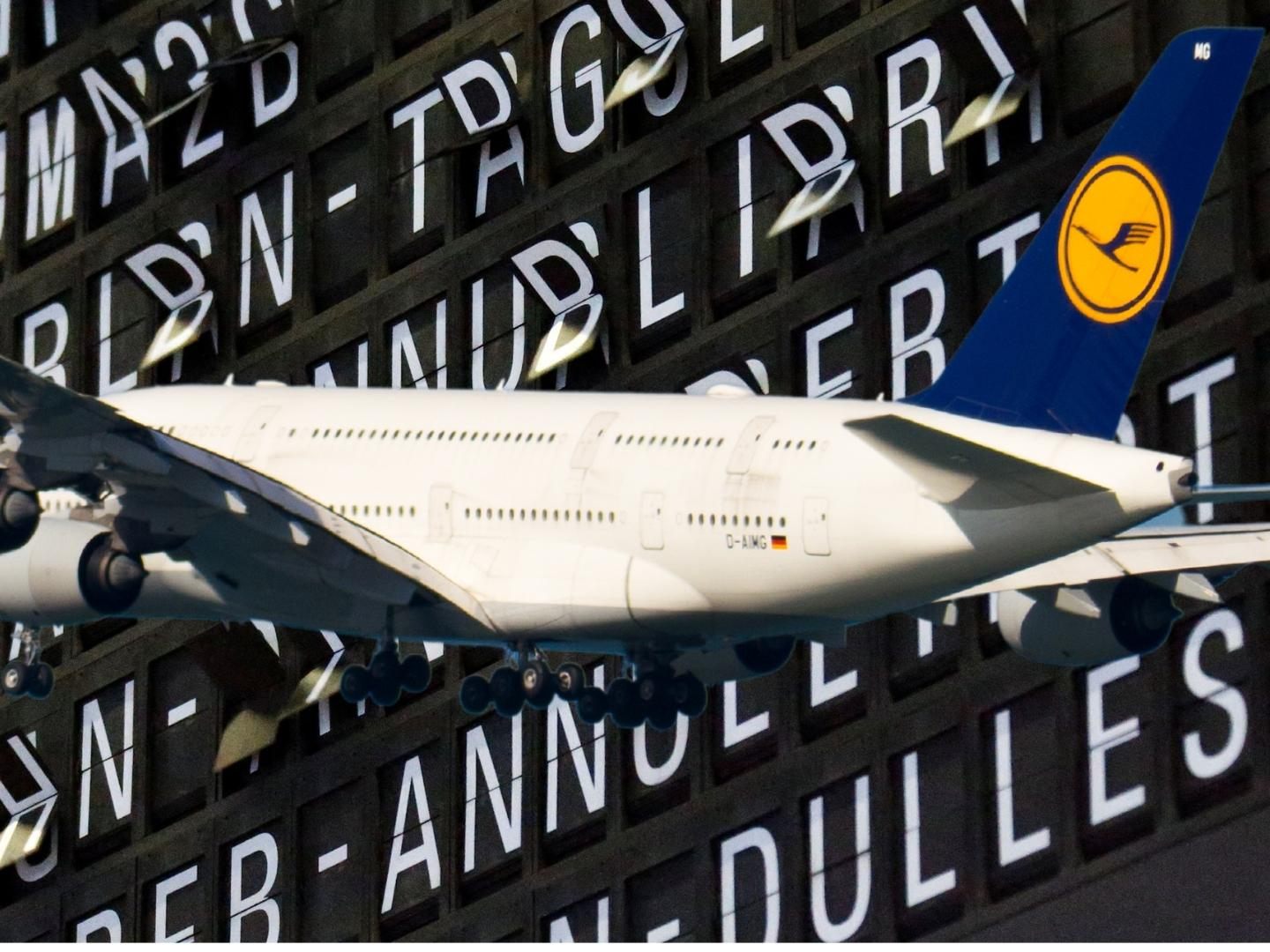 Drehkreuze Frankfurt und München der AUA-Mutter Lufthansa betroffen Drehkreuze Frankfurt und München der AUA-Mutter Lufthansa betroffen