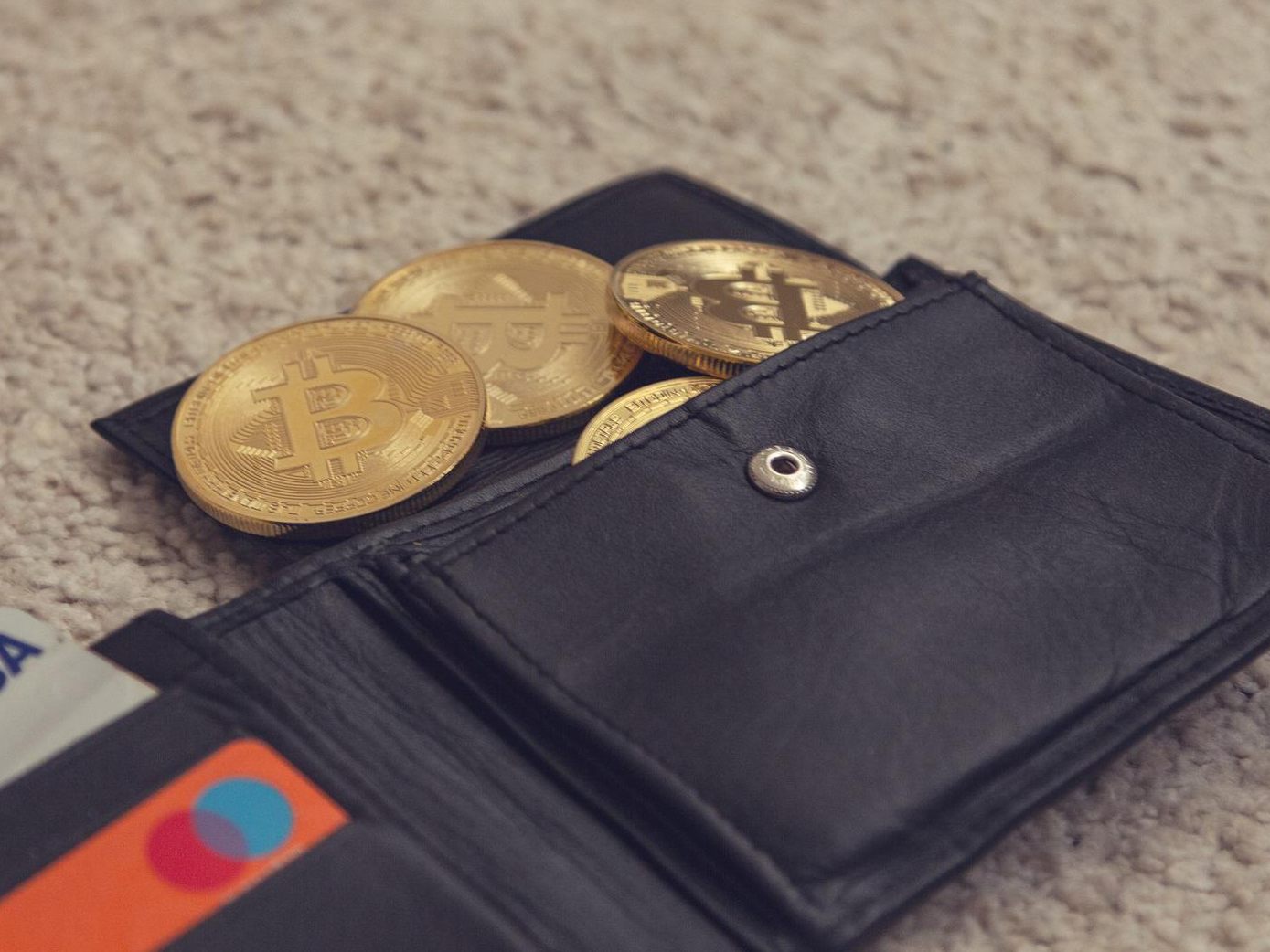 Mittels Krypto-Wallet überwies ein 59-Jähriger einem österreichischem Betrüger 700.000 Euro. Mittels Krypto-Wallet überwies ein 59-Jähriger einem österreichischem Betrüger 700.000 Euro.