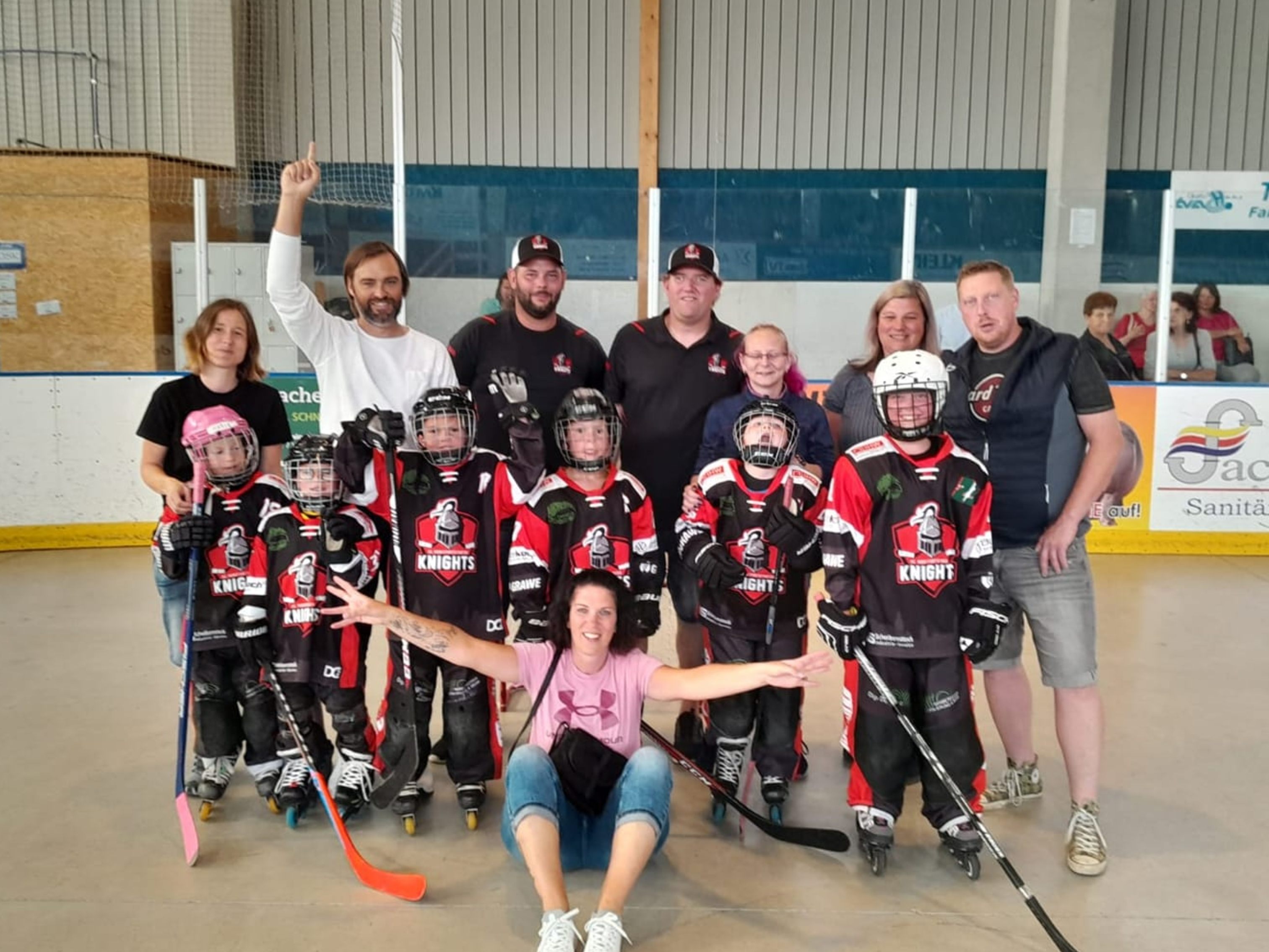 Die U8-Knights waren bei einem internationalen Turnier in Augsburg erfolgreich Die U8-Knights waren bei einem internationalen Turnier in Augsburg erfolgreich