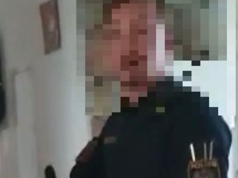 Dramatische Szenen aus dem Video der Wohnungsräumgung in Hohenems. Dramatische Szenen aus dem Video der Wohnungsräumgung in Hohenems.