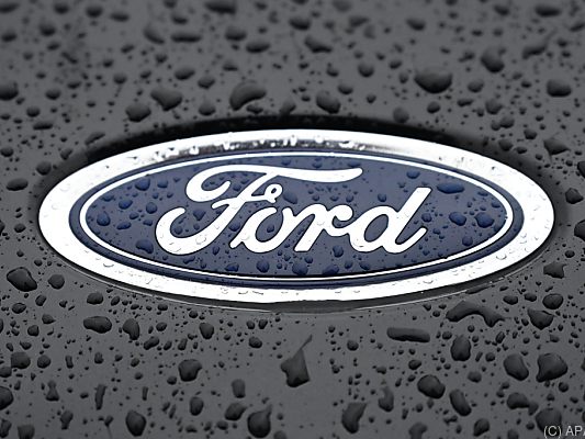 Ford-Pickup-Dach zu wenig gegen Überschlag geschützt