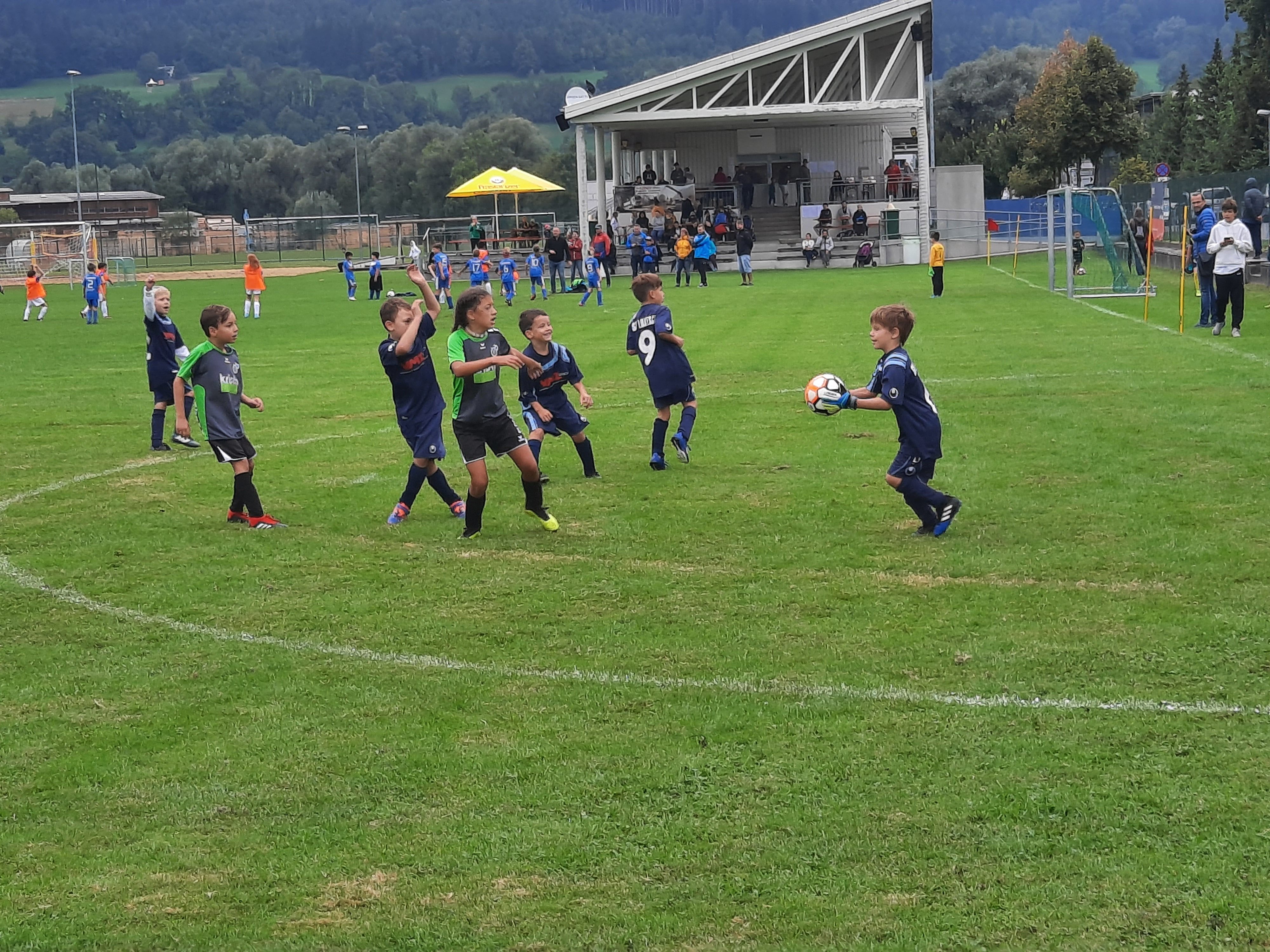 Nachwuchsturnier  und Walgauderby  in der Sattaaser Au.