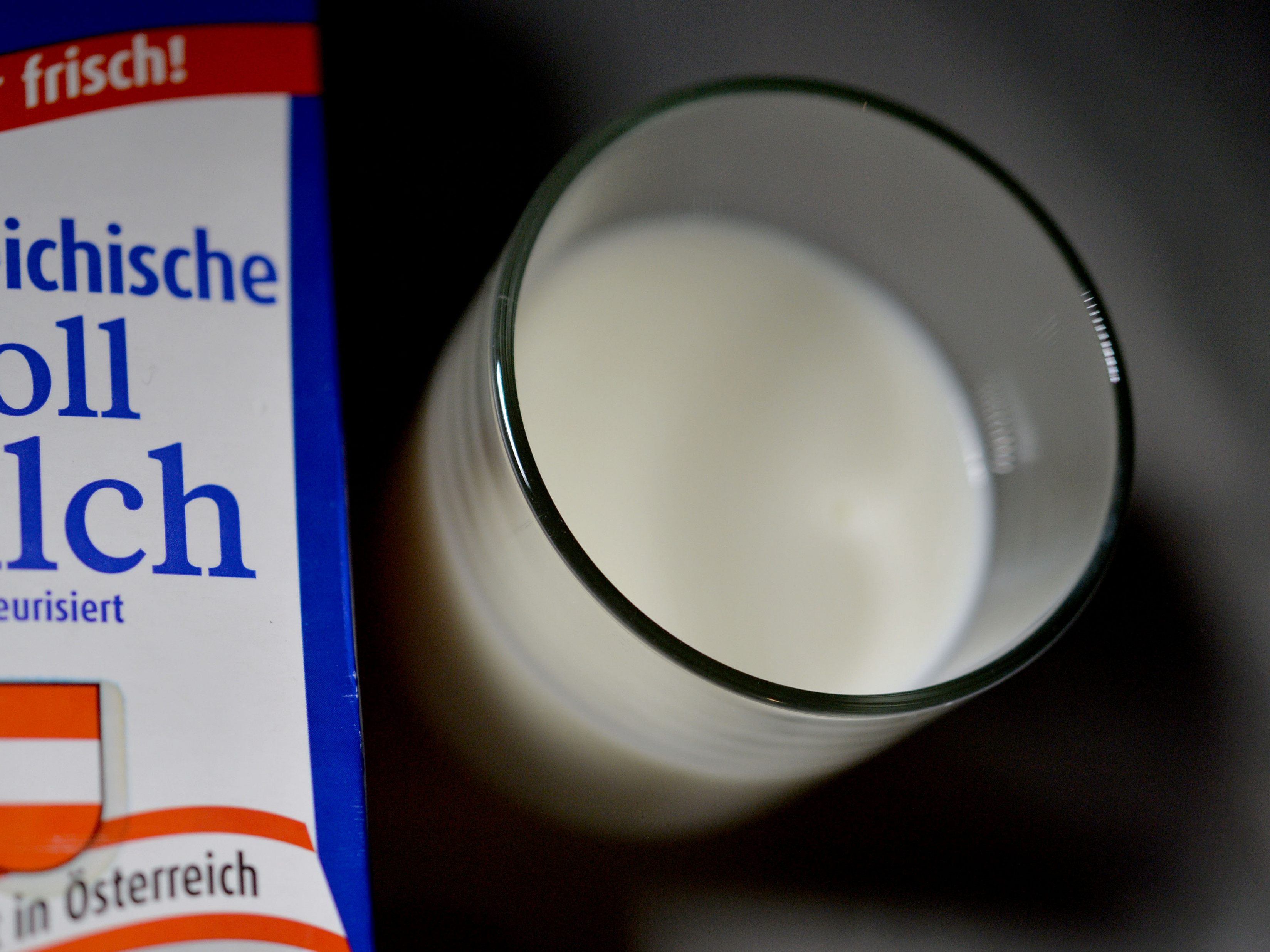 Milch kann gegen Sodbrennen helfen.