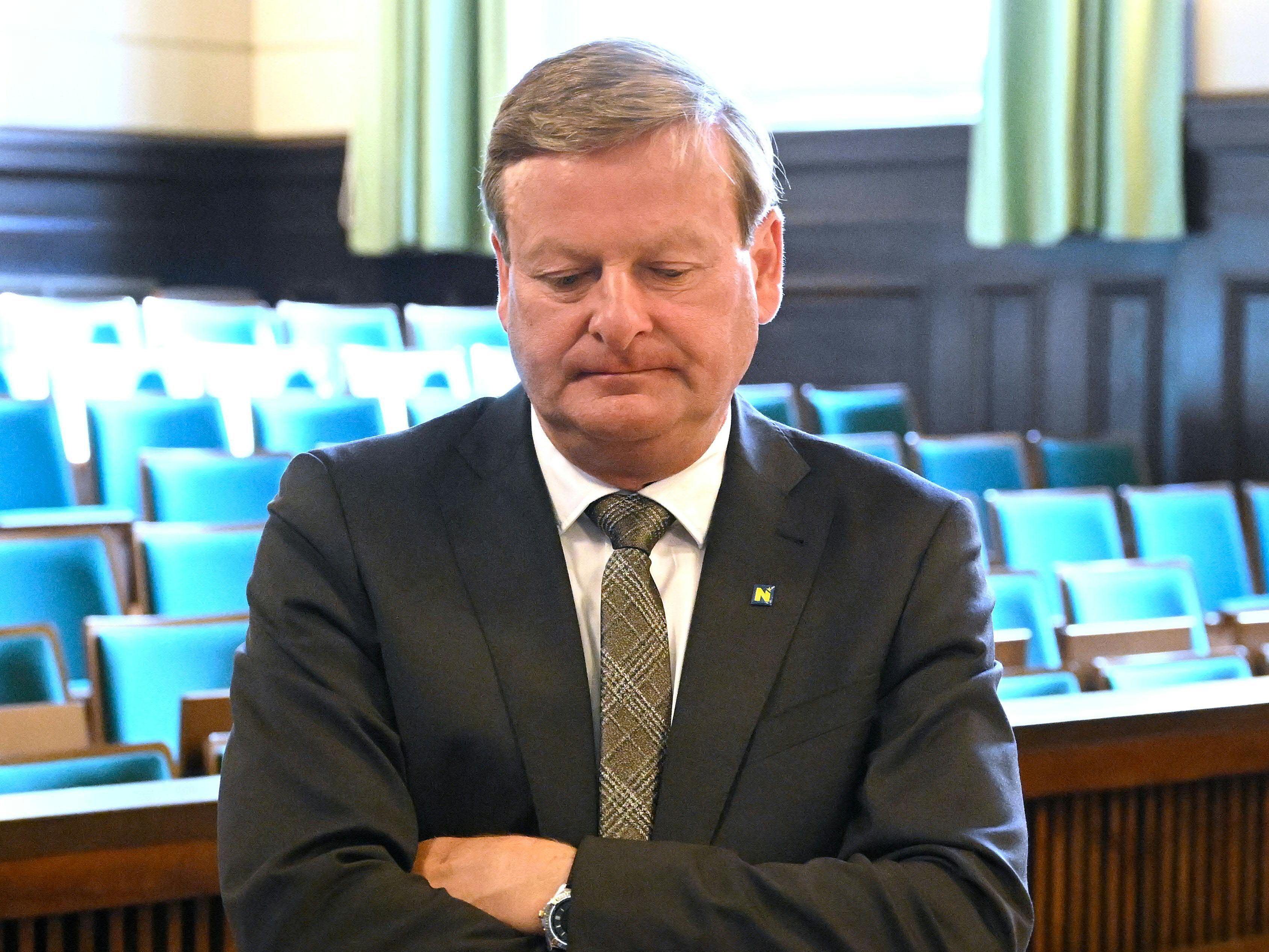 Weitere Amtsmissbrauchs-Ermittlungen gegen Waldhäusl laufen. Weitere Amtsmissbrauchs-Ermittlungen gegen Waldhäusl laufen.