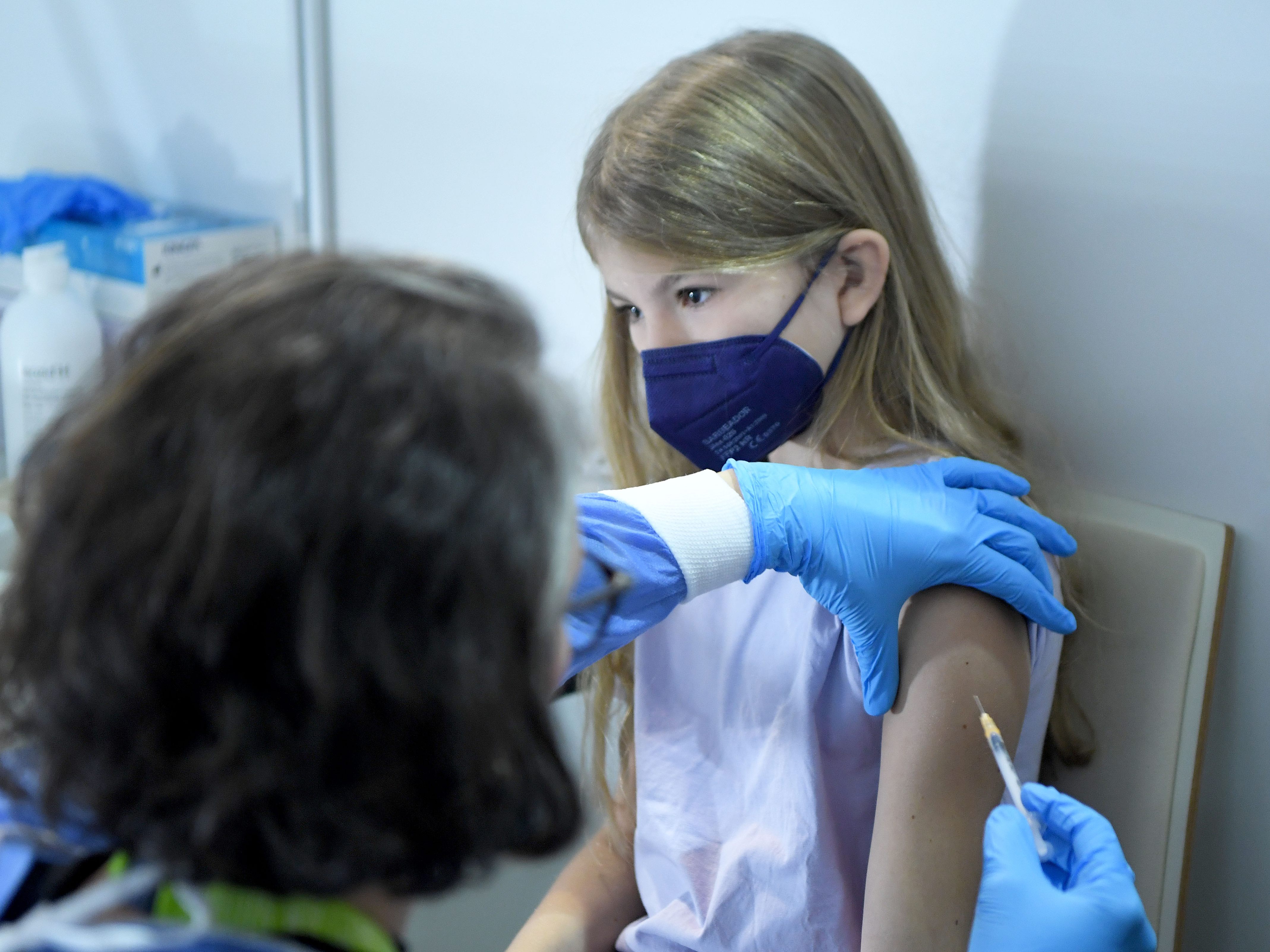 Europäische Behörden denken über eine Affenpocken-Impfung für Kinder und Jugendliche nach.