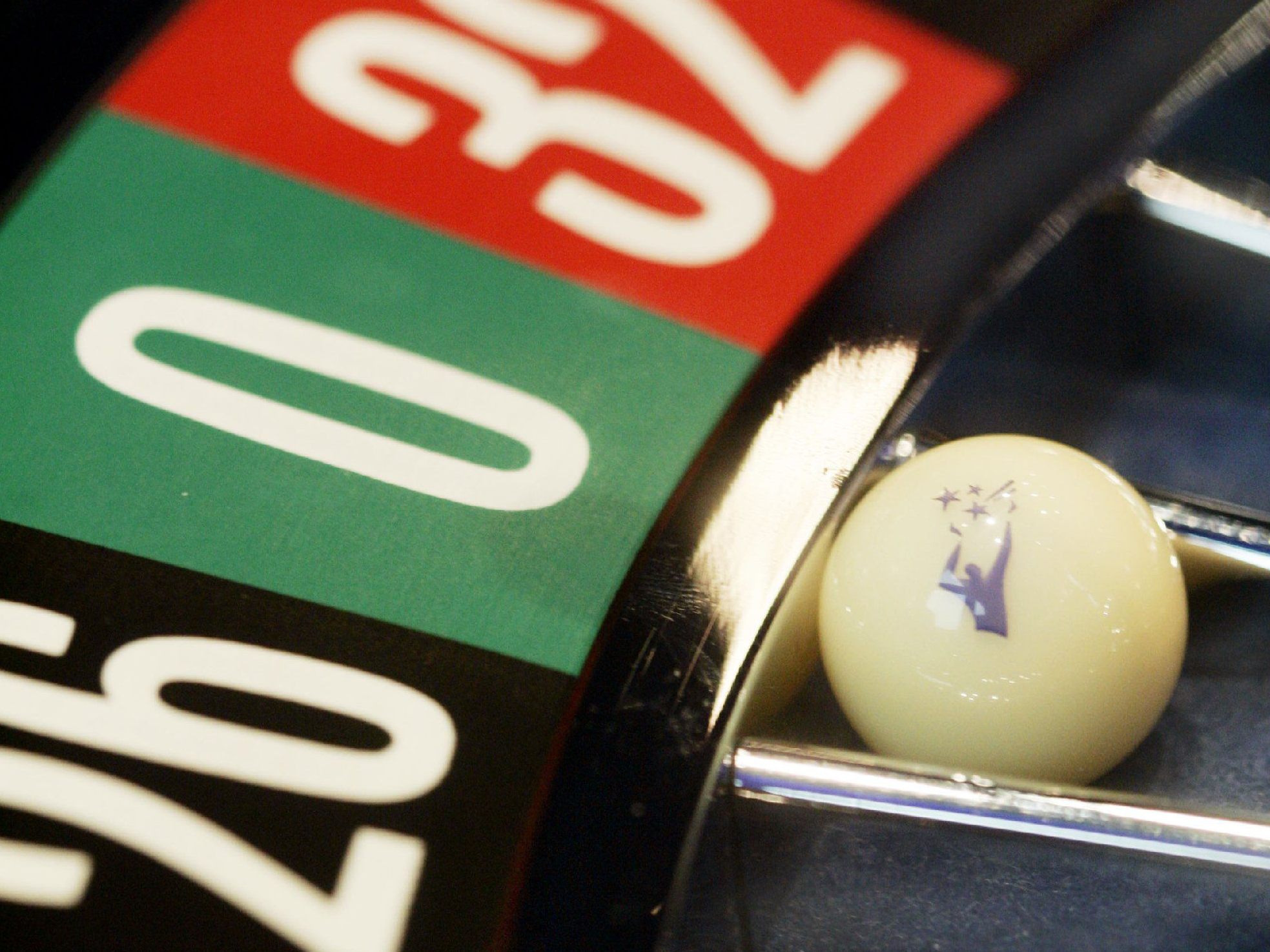 Der Glücksspielgesetz-Entwurf ging 2017 frühzeitig an den Casinos-Vorstand. Der Glücksspielgesetz-Entwurf ging 2017 frühzeitig an den Casinos-Vorstand.