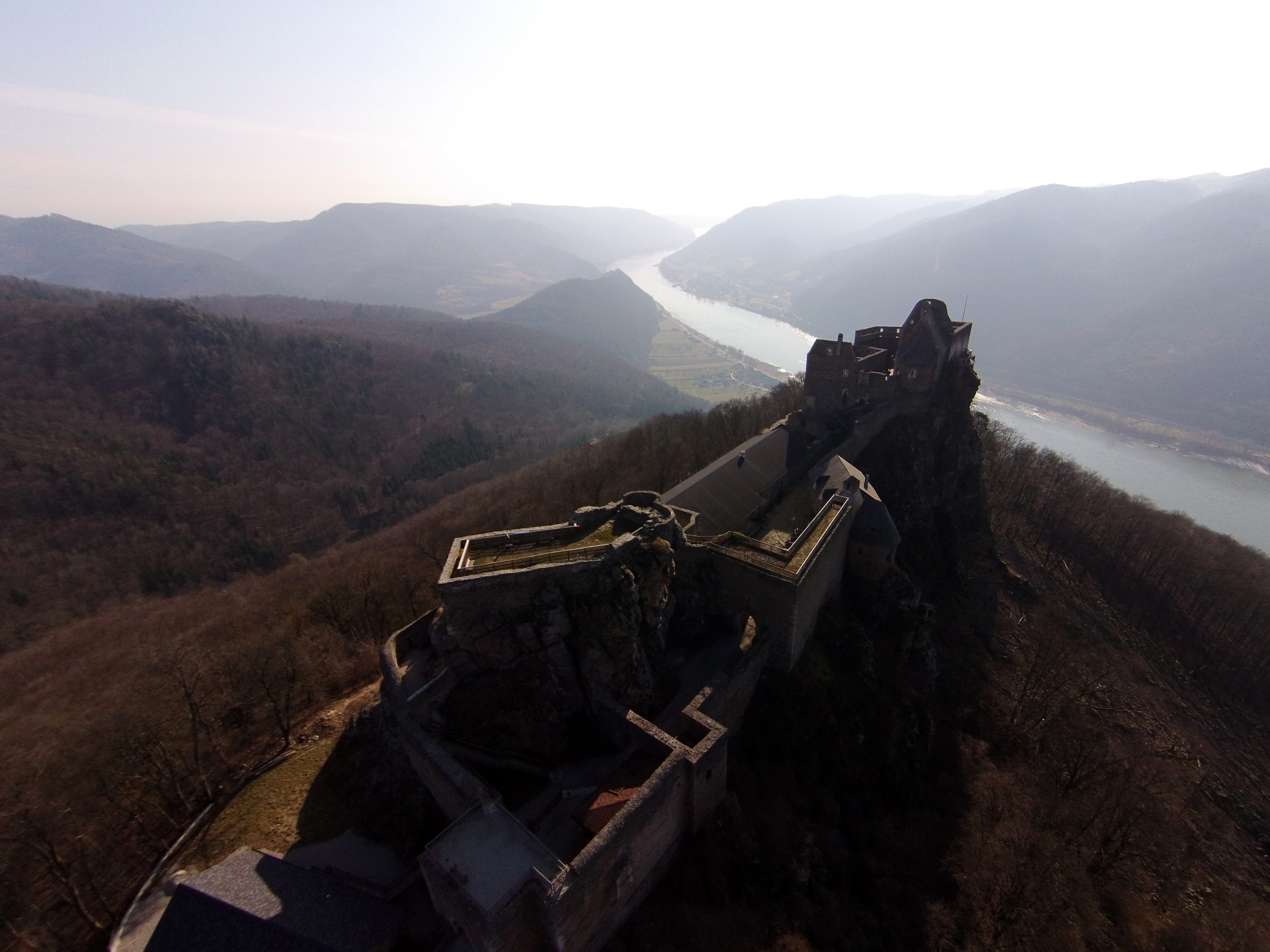Für die Restaurierung der Burgruine Aggstein in der Wachau wird am Dienstag ein Hubschrauber im Einsatz sein.