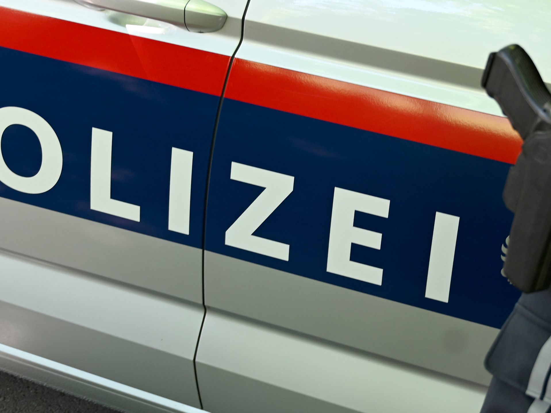 Ein Streit in Wien-Favoriten endete mit einerm Messerstich.
