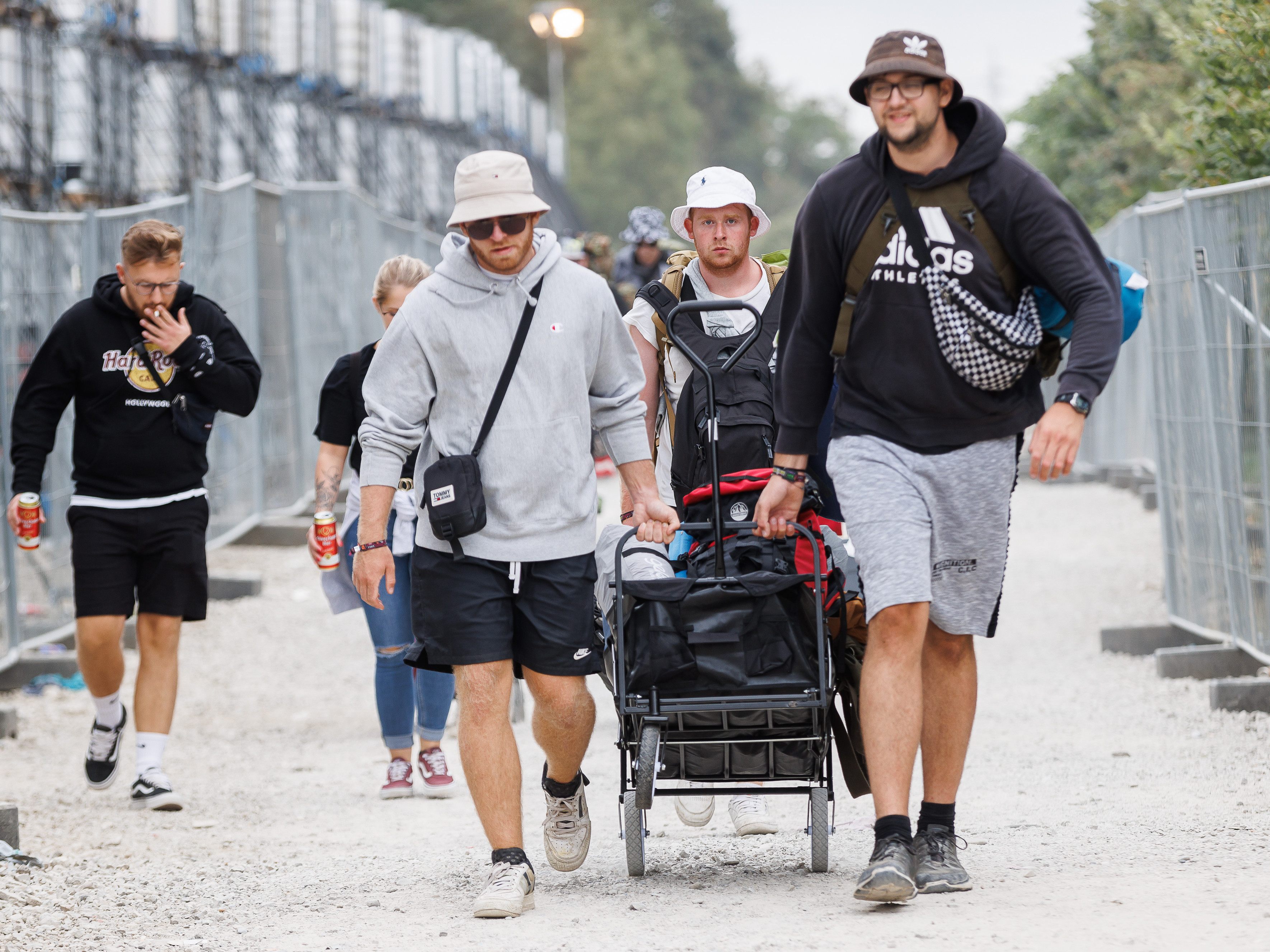 Die Abreise vom Frequency Festival 2022 erfolgte verstärkt mit den Öffis.