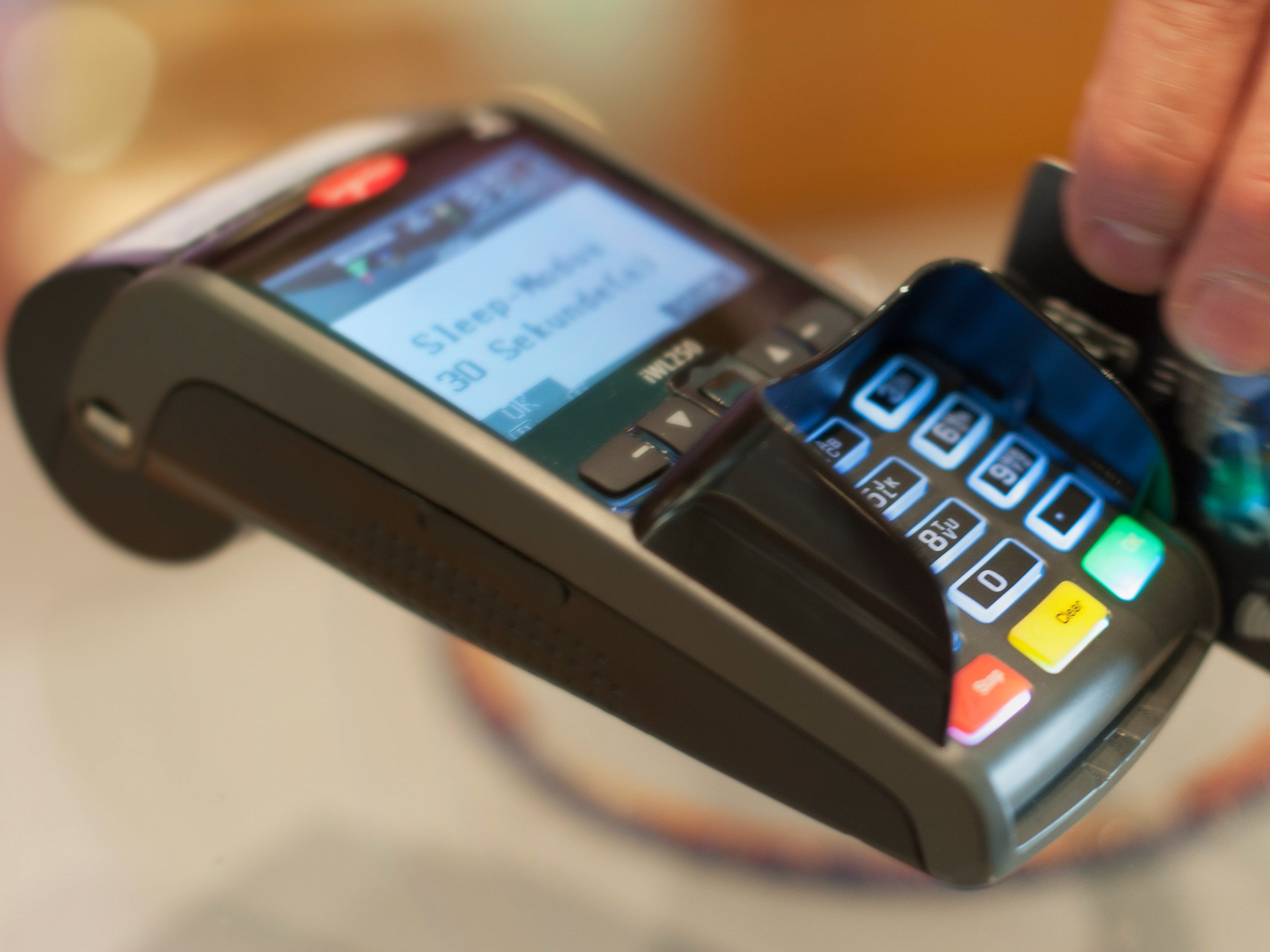 Einen vorübergehenden Bankomatkassen-Ausfall gibt es österreichweit bei Spar.