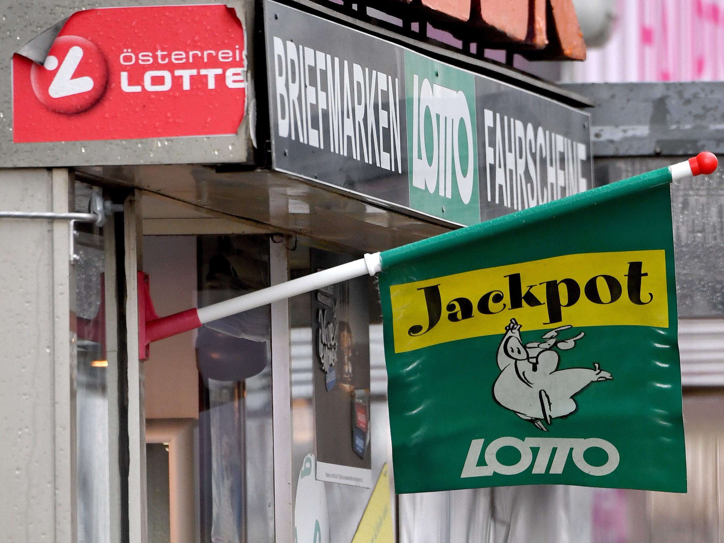 Ein Lotto-Doppeljackpot mit 1,7 Mio. wartet auf einen Gewinner.