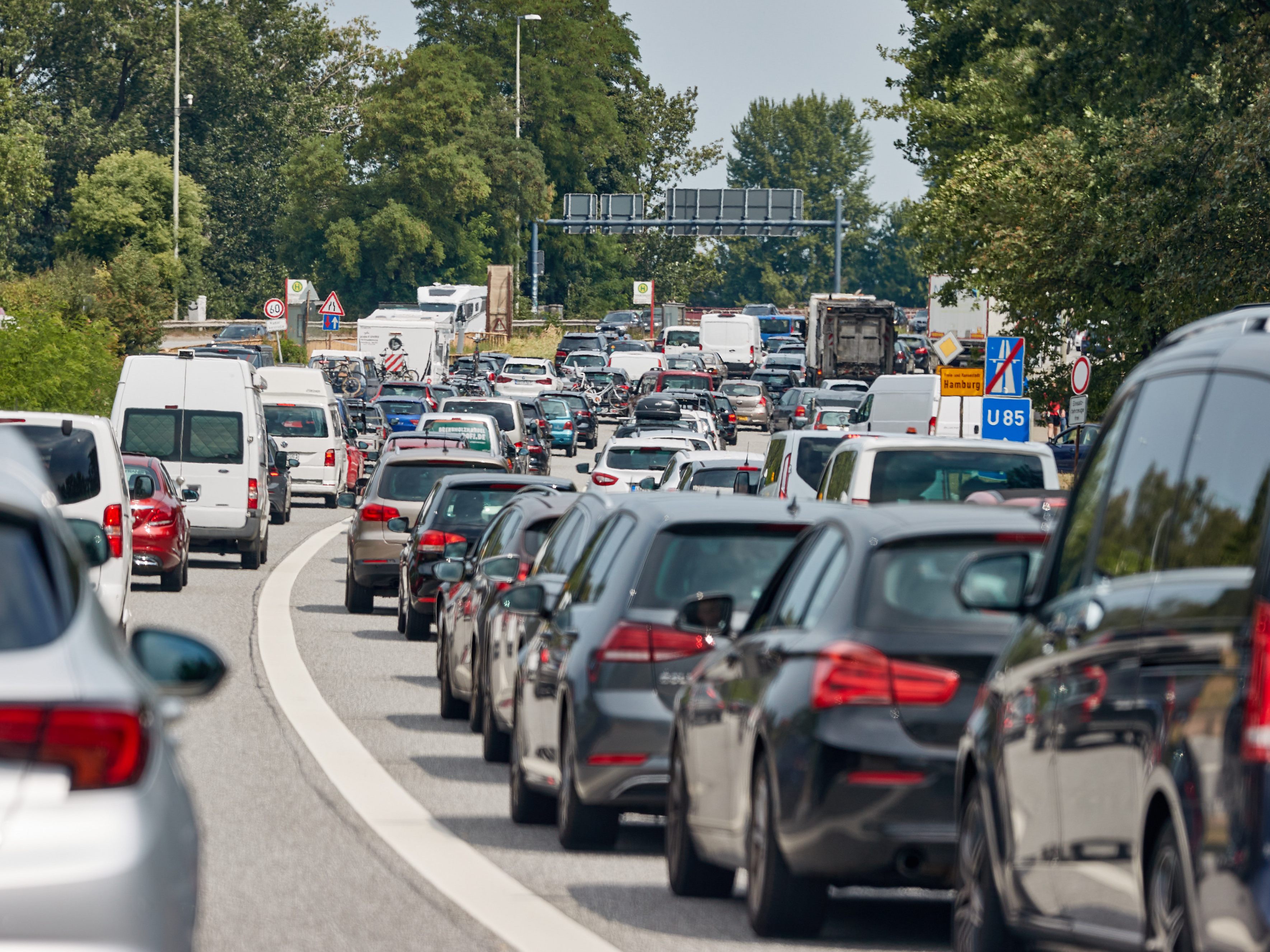 Starker Reiseverkehr in Österreich am Samstag. Starker Reiseverkehr in Österreich am Samstag.