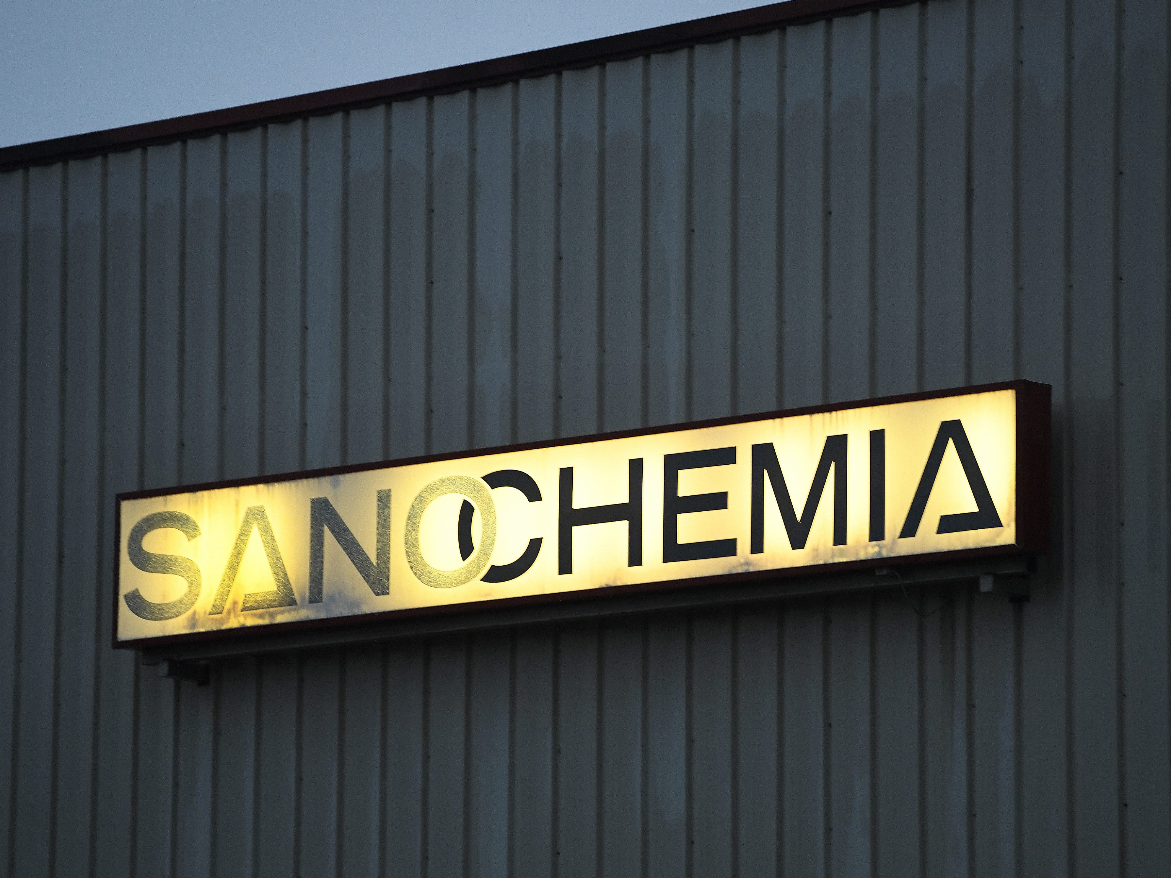 Die Labor Burgenland ist inzwischen keine Kooperation mehr mit Sanochemia. Die Labor Burgenland ist inzwischen keine Kooperation mehr mit Sanochemia.