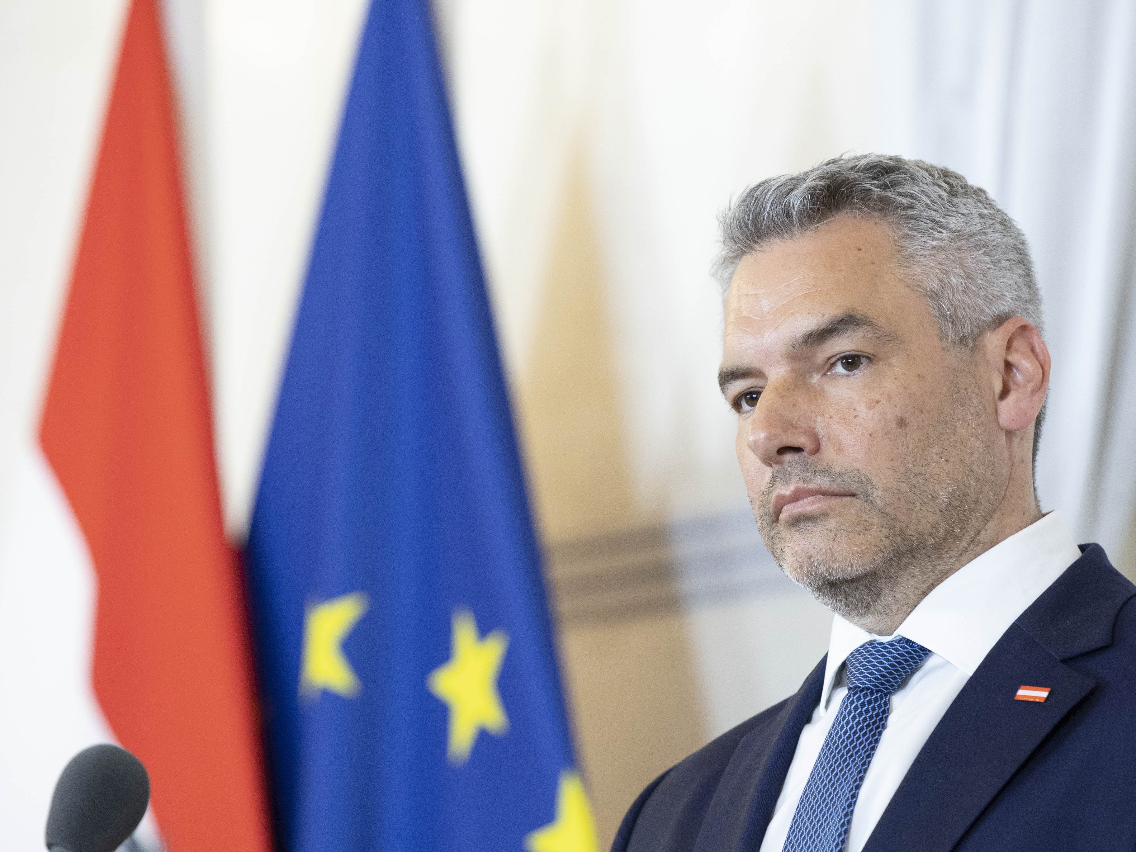 Nehammer sieht in Ablösegerüchten "mediale Sommerlochdebatte". Nehammer sieht in Ablösegerüchten "mediale Sommerlochdebatte".