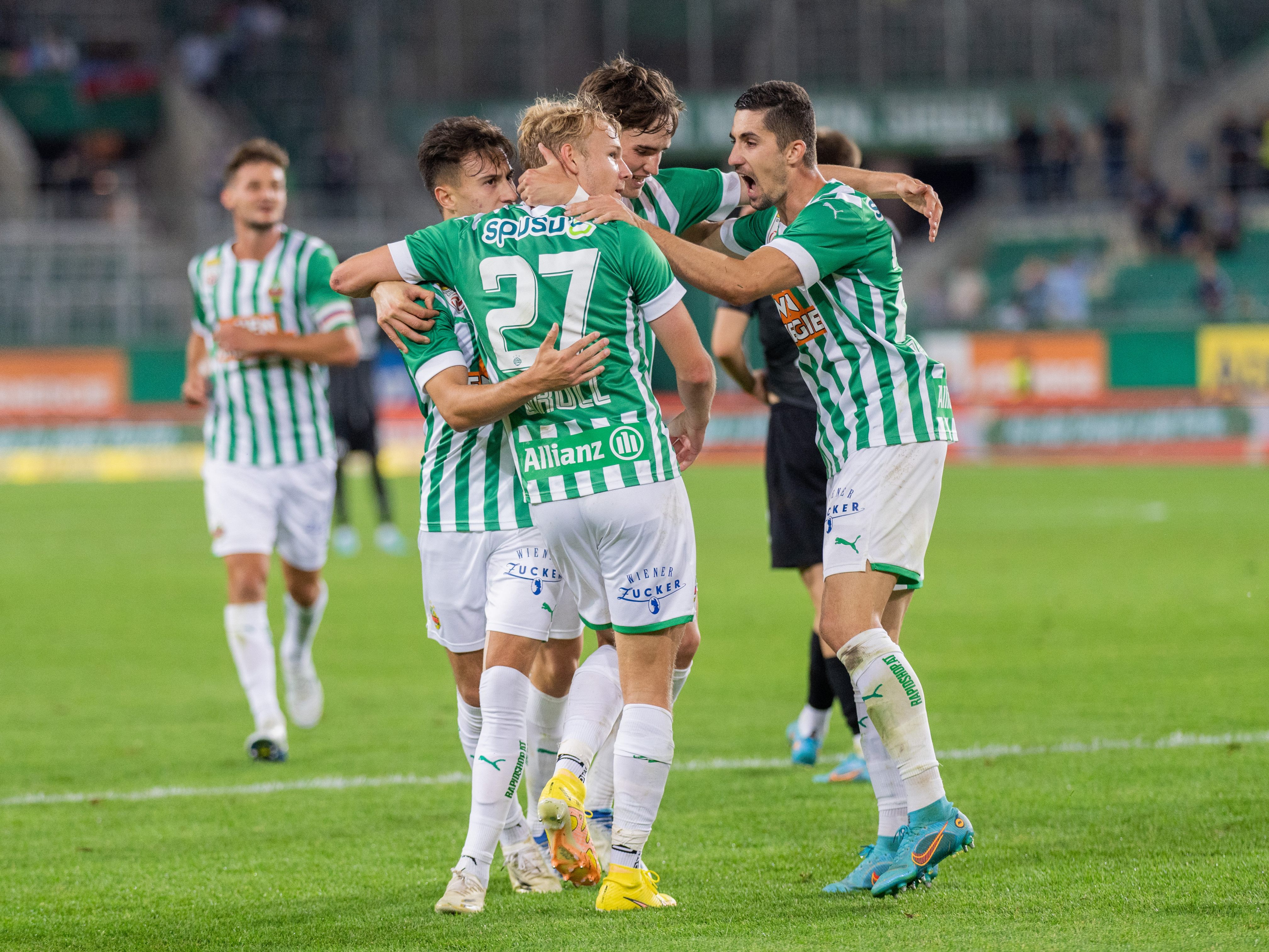 Rapid Wien setzte sich erst in der Verlängerung gegen Neftci Baku durch.