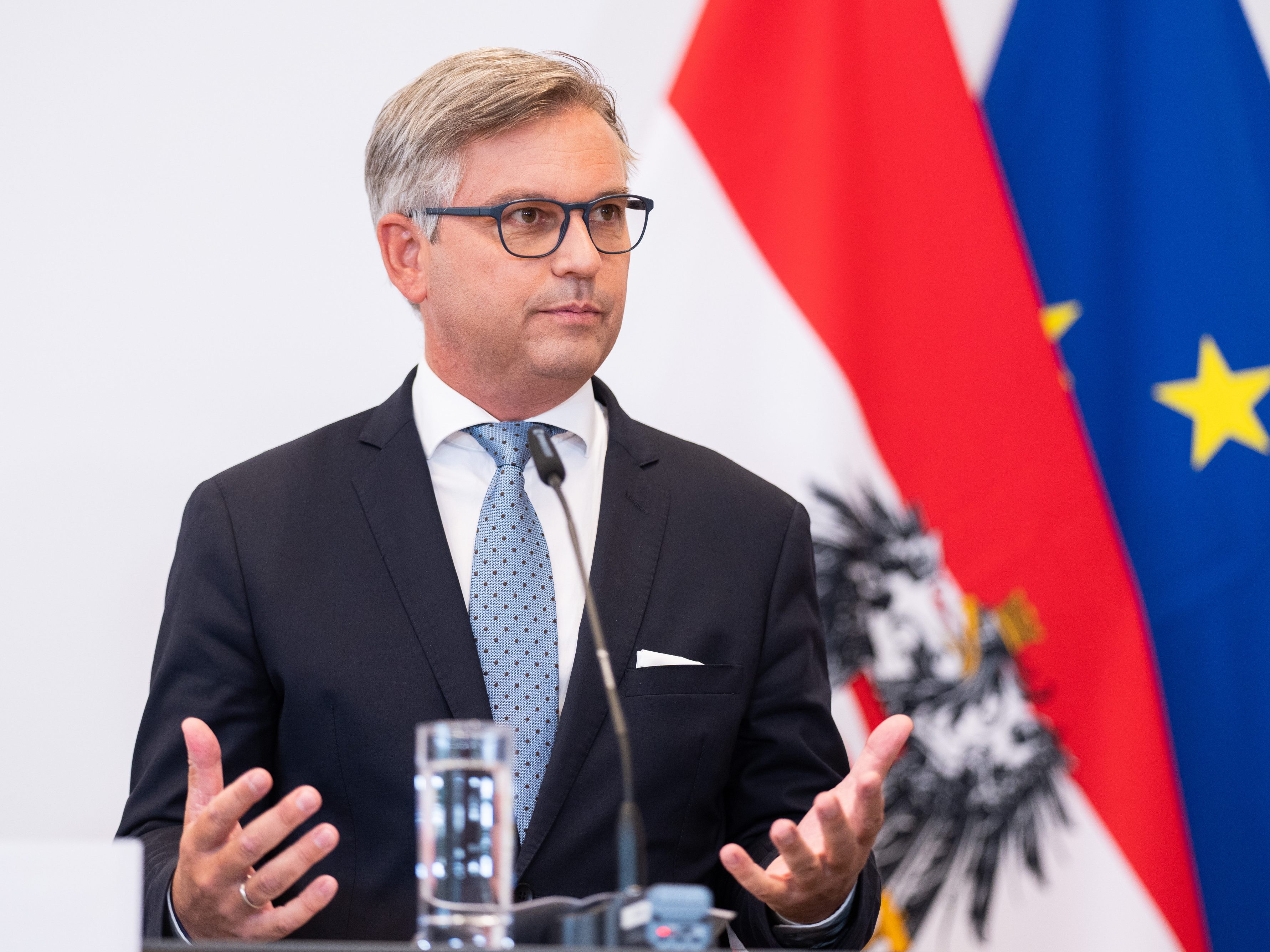 Finanzminister Magnus Brunner (ÖVP) geht von einem Gesetz zur Strompreisbremse noch im September aus. Finanzminister Magnus Brunner (ÖVP) geht von einem Gesetz zur Strompreisbremse noch im September aus.