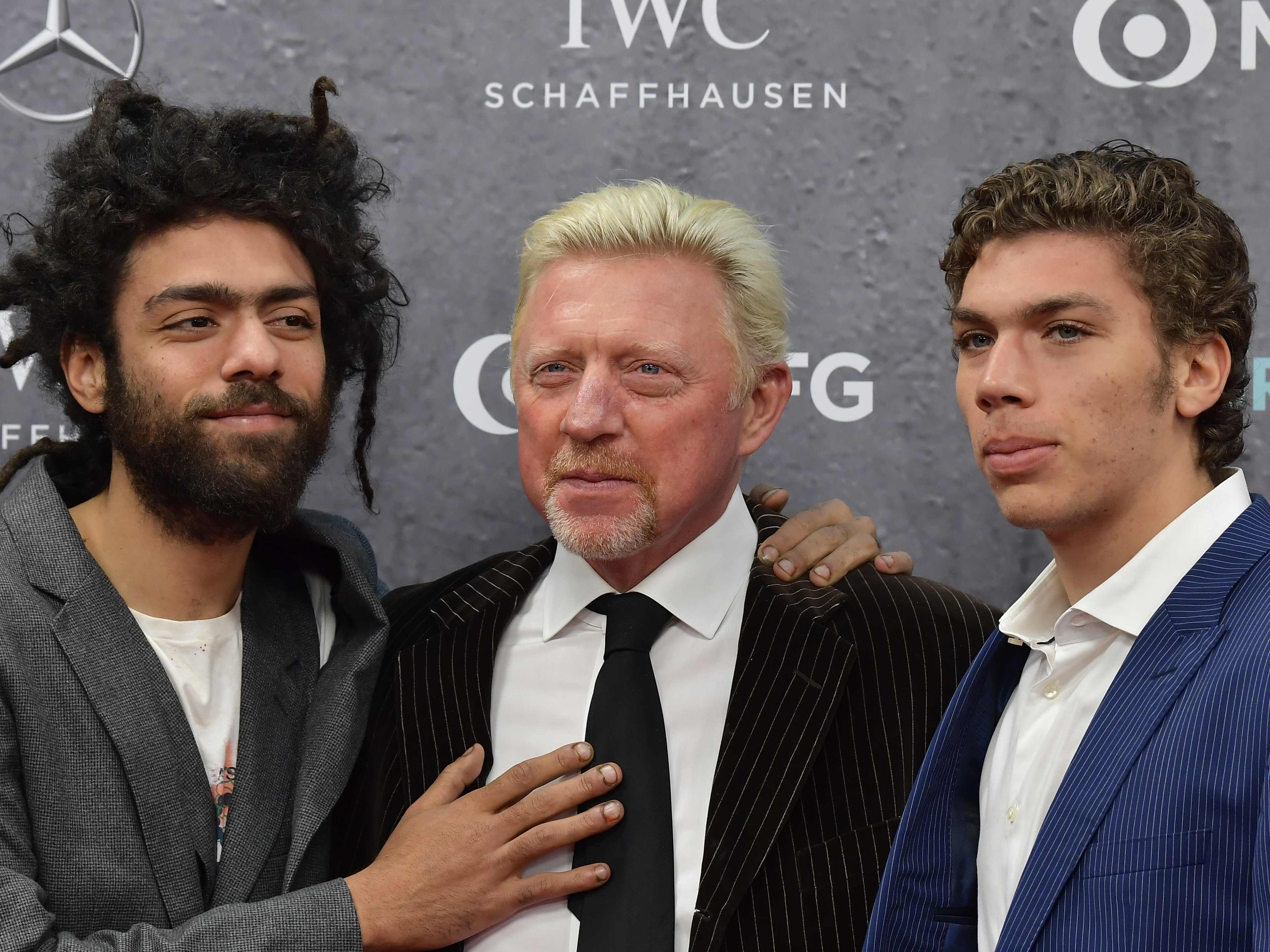 Die beiden Söhne des Ex-Tennis-Profis, Elias (r.) und Noah, starten nun als DJ-Duo durch.