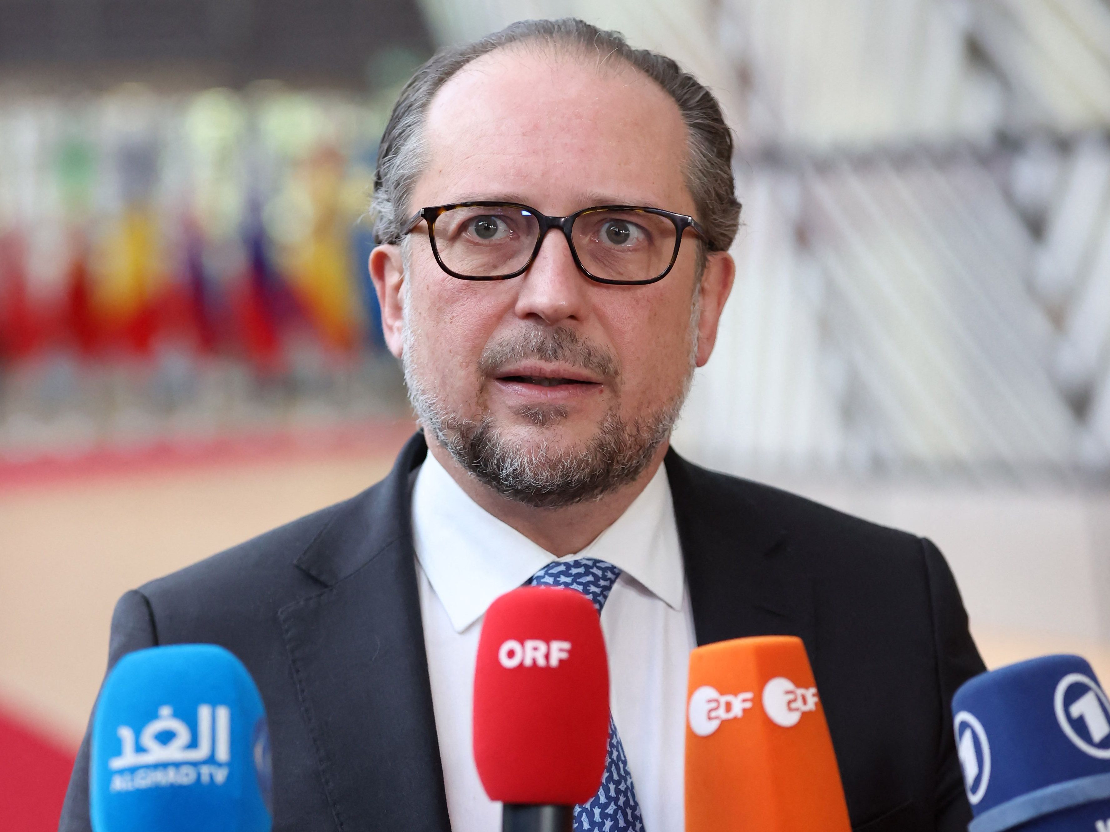 Außenminister Alexander Schallenberg lehnt einen Visastopp für Russen ab.