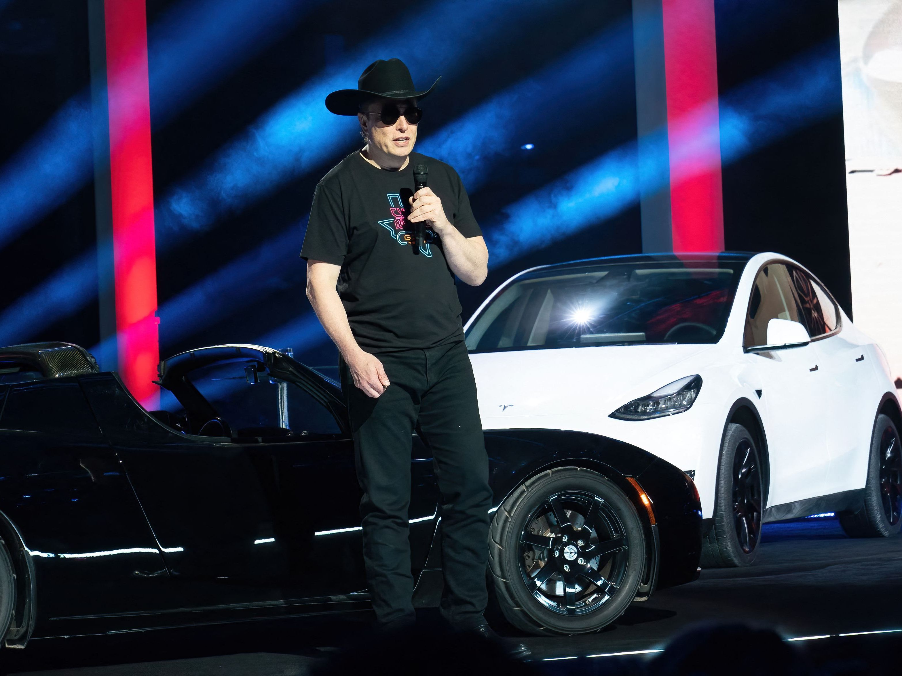 Musk hofft auf nötige Genehmigungen der Behörden in Europa und den USA Musk hofft auf nötige Genehmigungen der Behörden in Europa und den USA