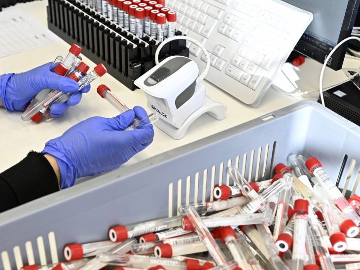 Am Donnerstag wurden in Österreich 5.169 Corona-Neuinfektionen registriert. Am Donnerstag wurden in Österreich 5.169 Corona-Neuinfektionen registriert.